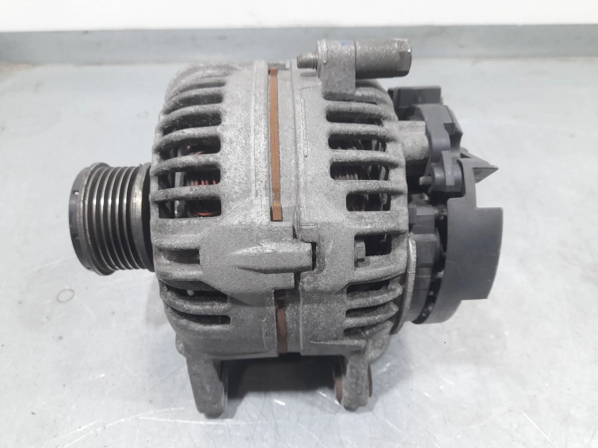 Alternador para Nissan Nv200 Furgoneta