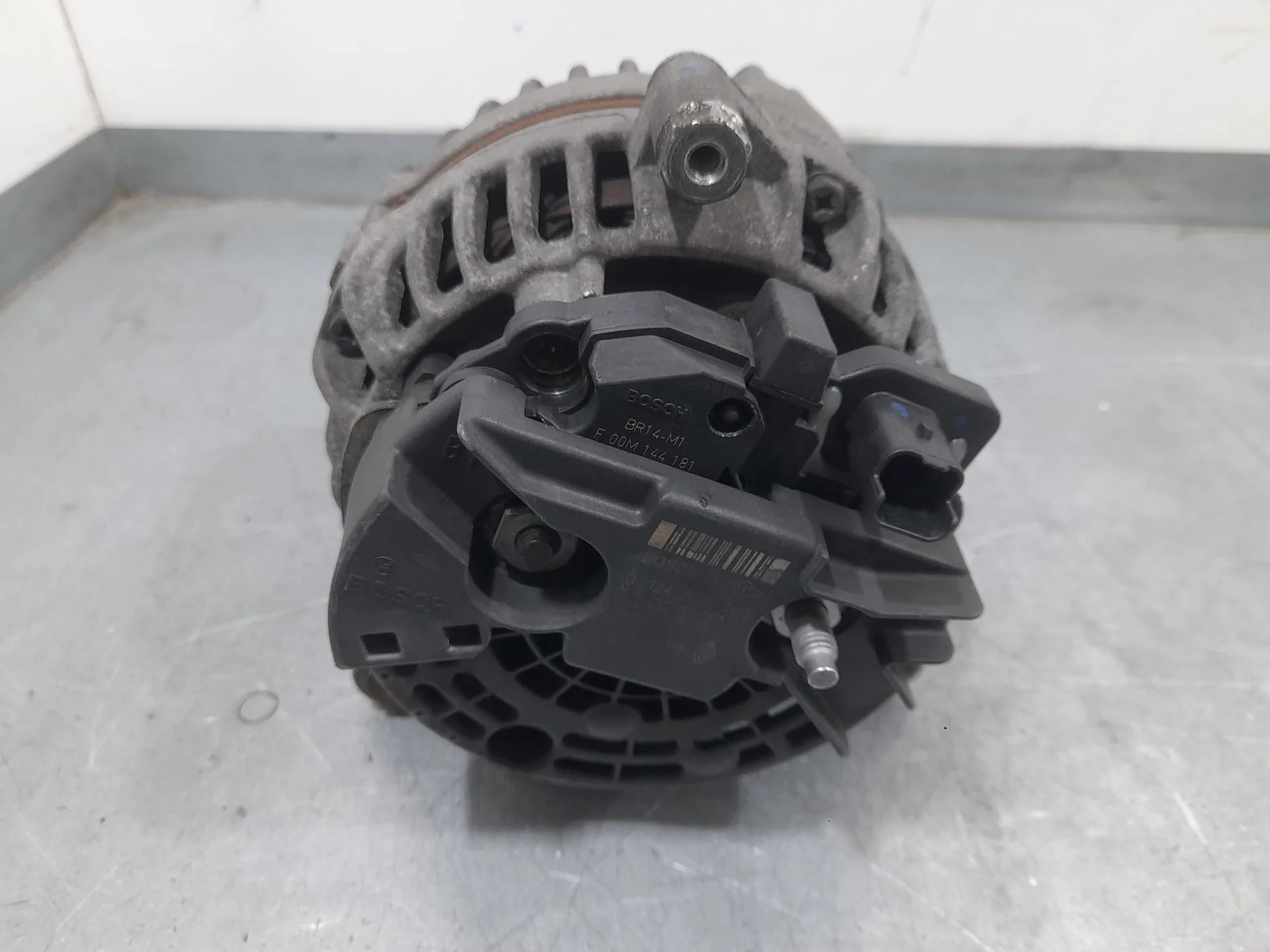 Alternador para Nissan Nv200 Furgoneta