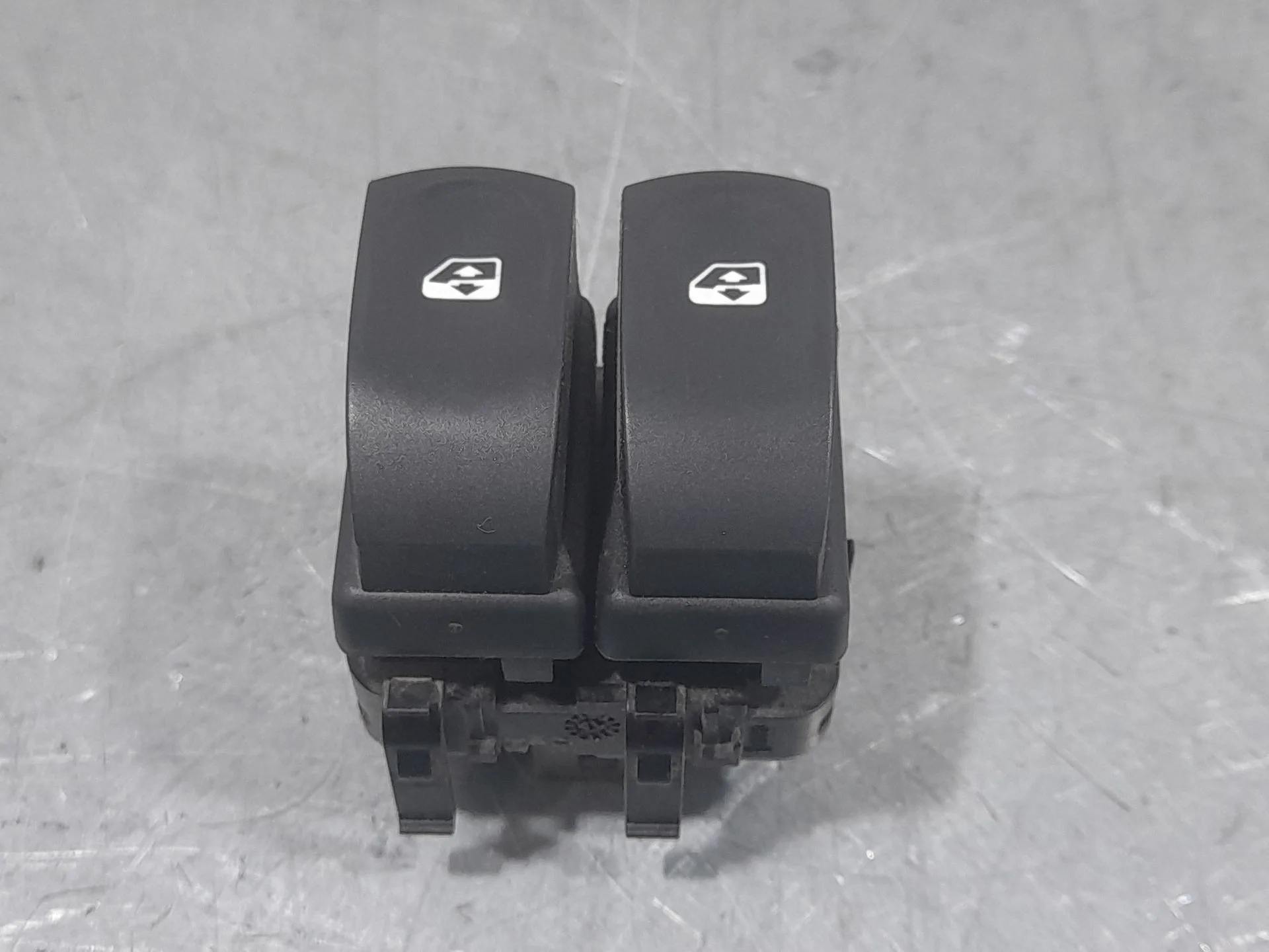 Mando Elevalunas Delantero Izquierdo para Renault Clio Iii (Br0/1, Cr0/1)