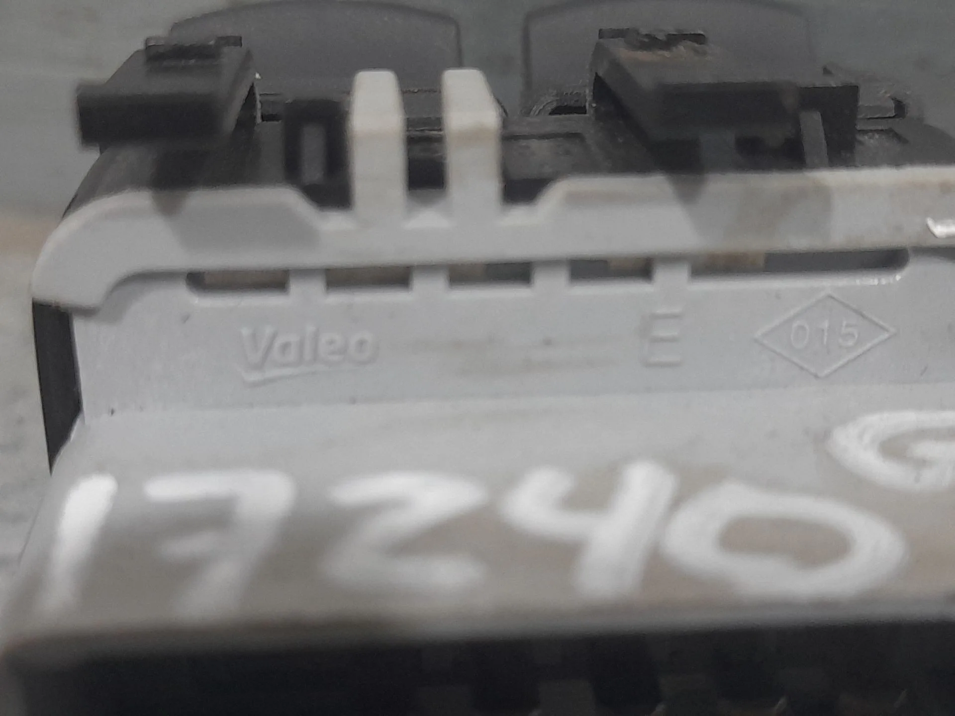 Mando Elevalunas Delantero Izquierdo para Renault Clio Iii (Br0/1, Cr0/1)