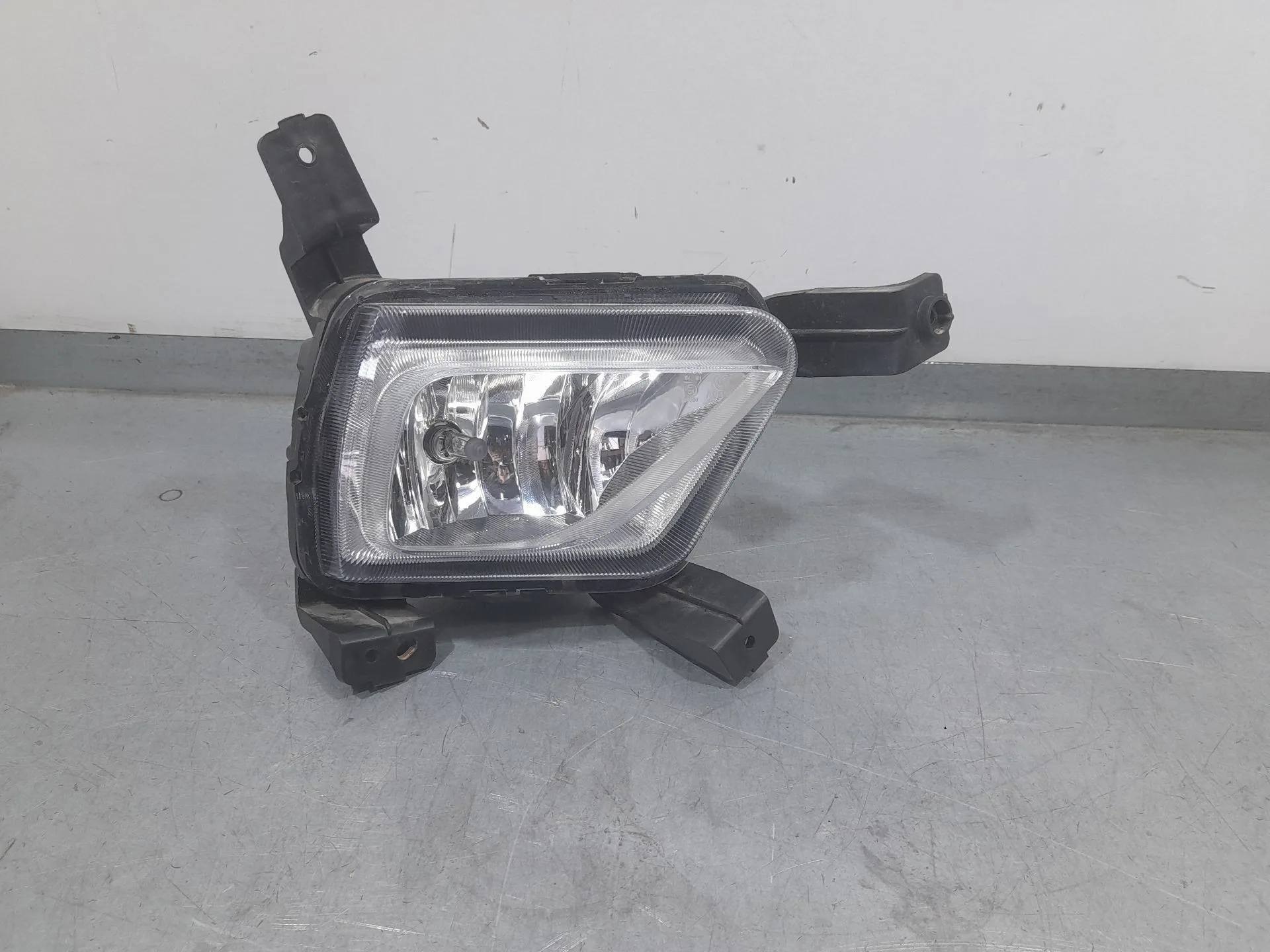 Faro Antiniebla Derecho para Mg Zs Suv (Azs1)