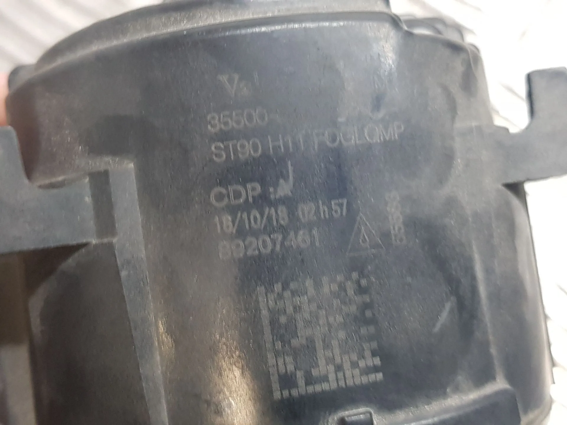Faro Antiniebla Derecho para Suzuki Swift V (Az)