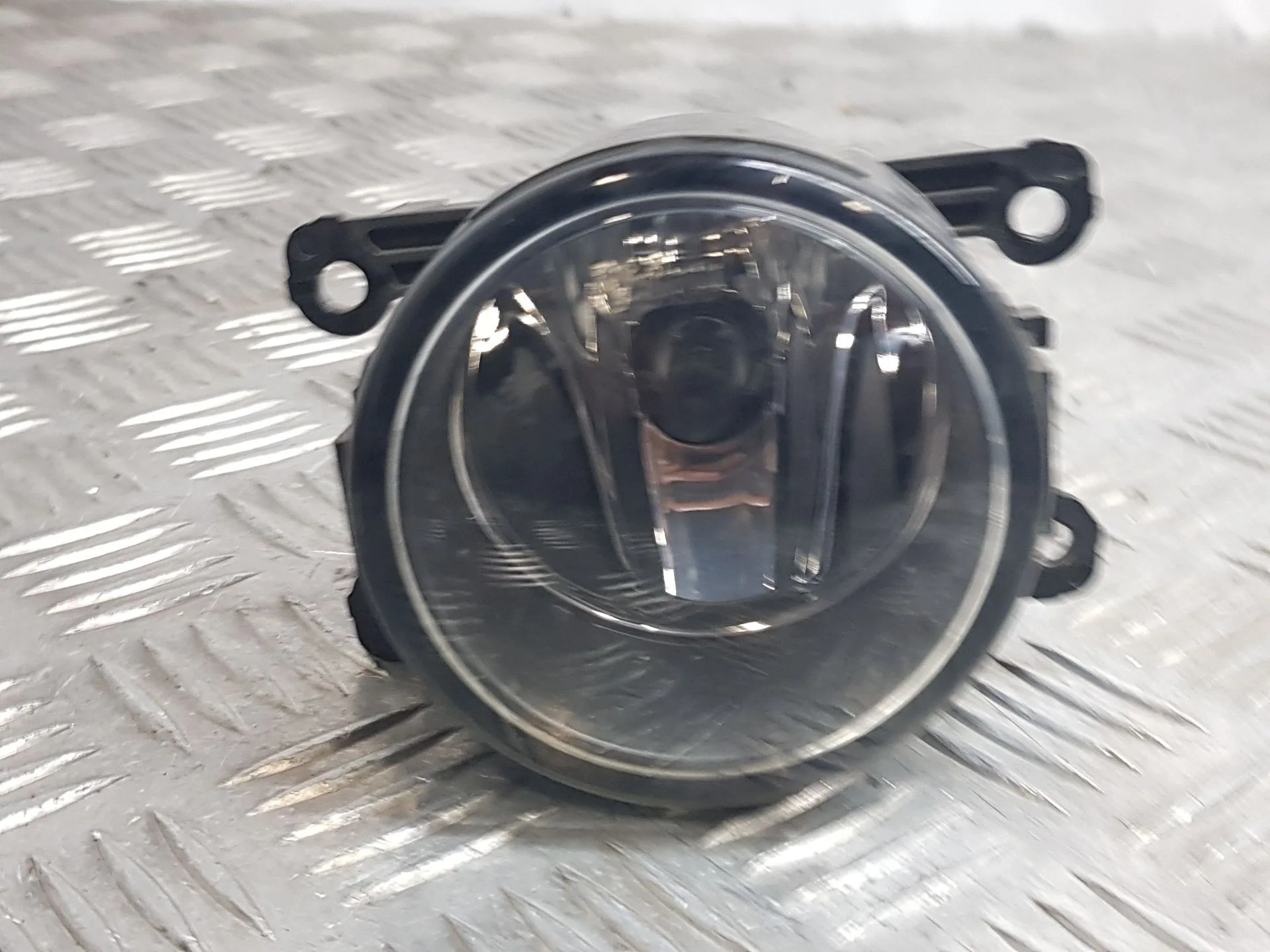 Faro Antiniebla Izquierdo para Suzuki Swift V (Az)
