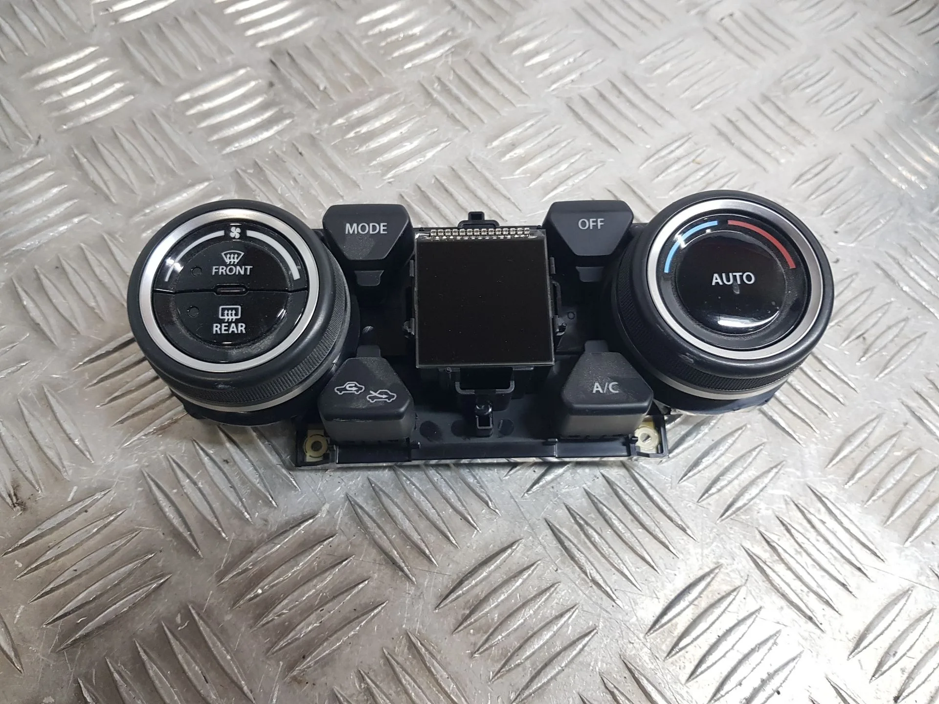 Mando Climatizador para Suzuki Swift V (Az)