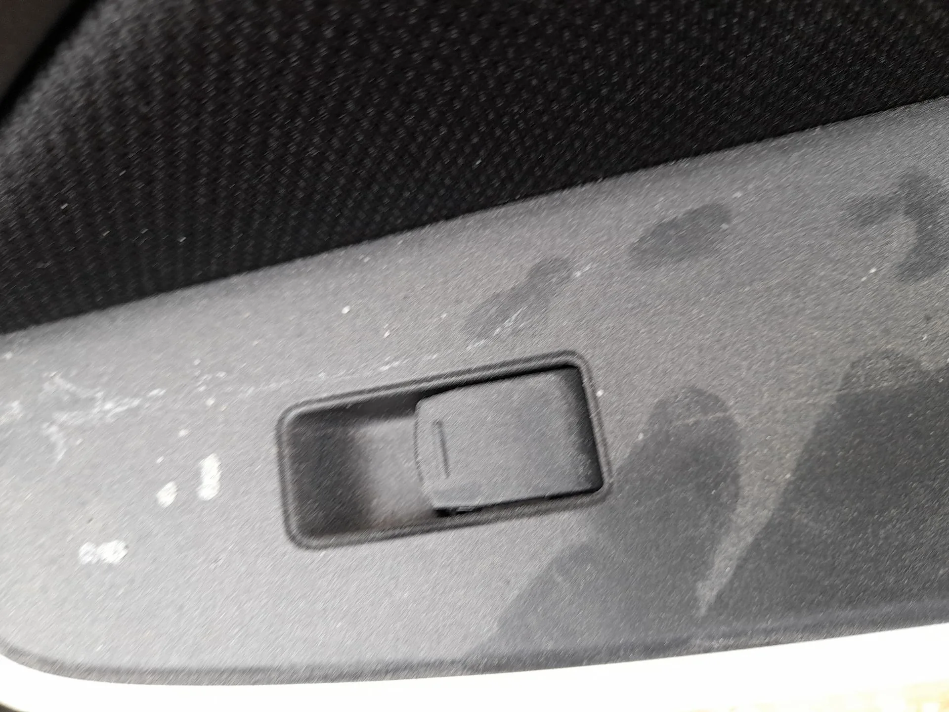Mando Elevalunas Delantero Derecho para Suzuki Swift V (Az)