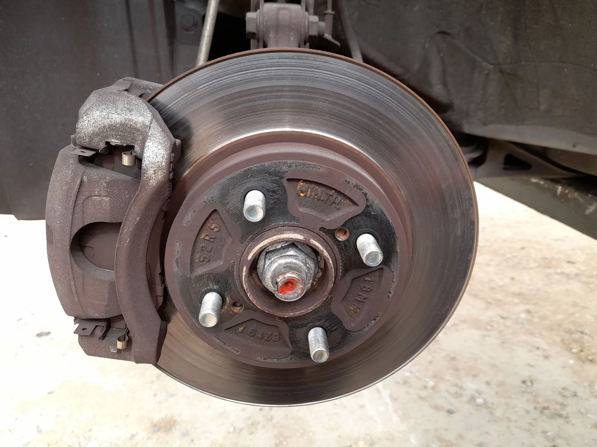 Mangueta Delantera Izquierda para Suzuki Swift V (Az)