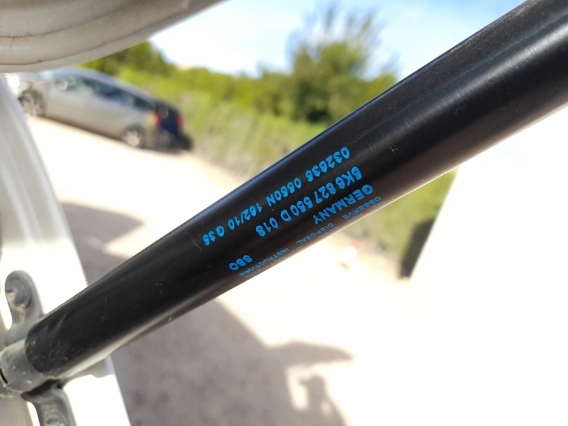 Amortiguadores Maletero / Porton para Volkswagen Golf Vi (5K1)