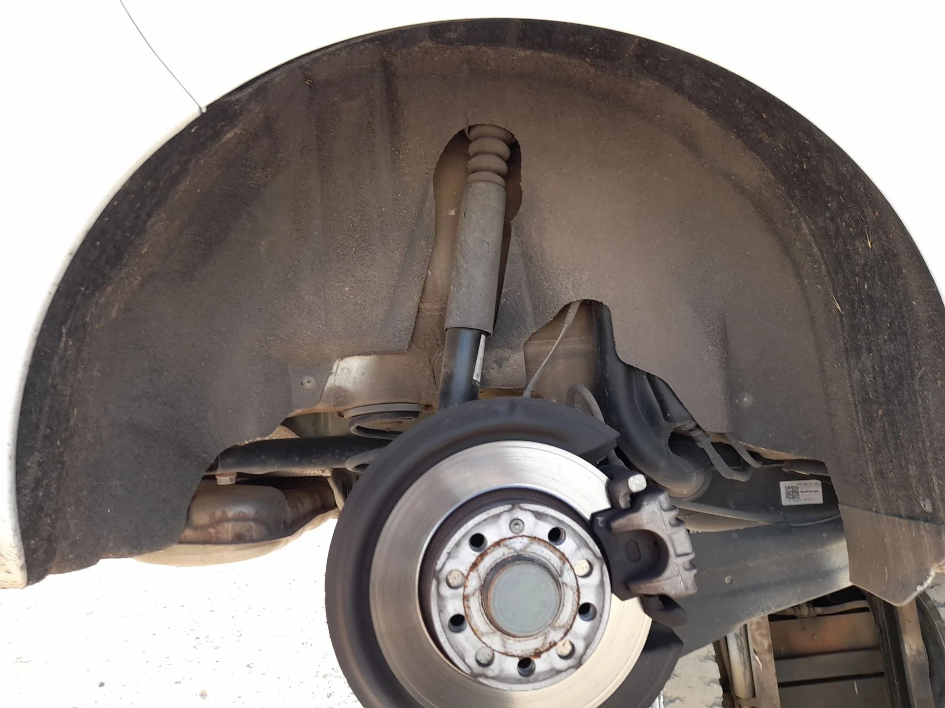 Plastico Pase Rueda Tras. Dch. para Volkswagen Golf Vi (5K1)
