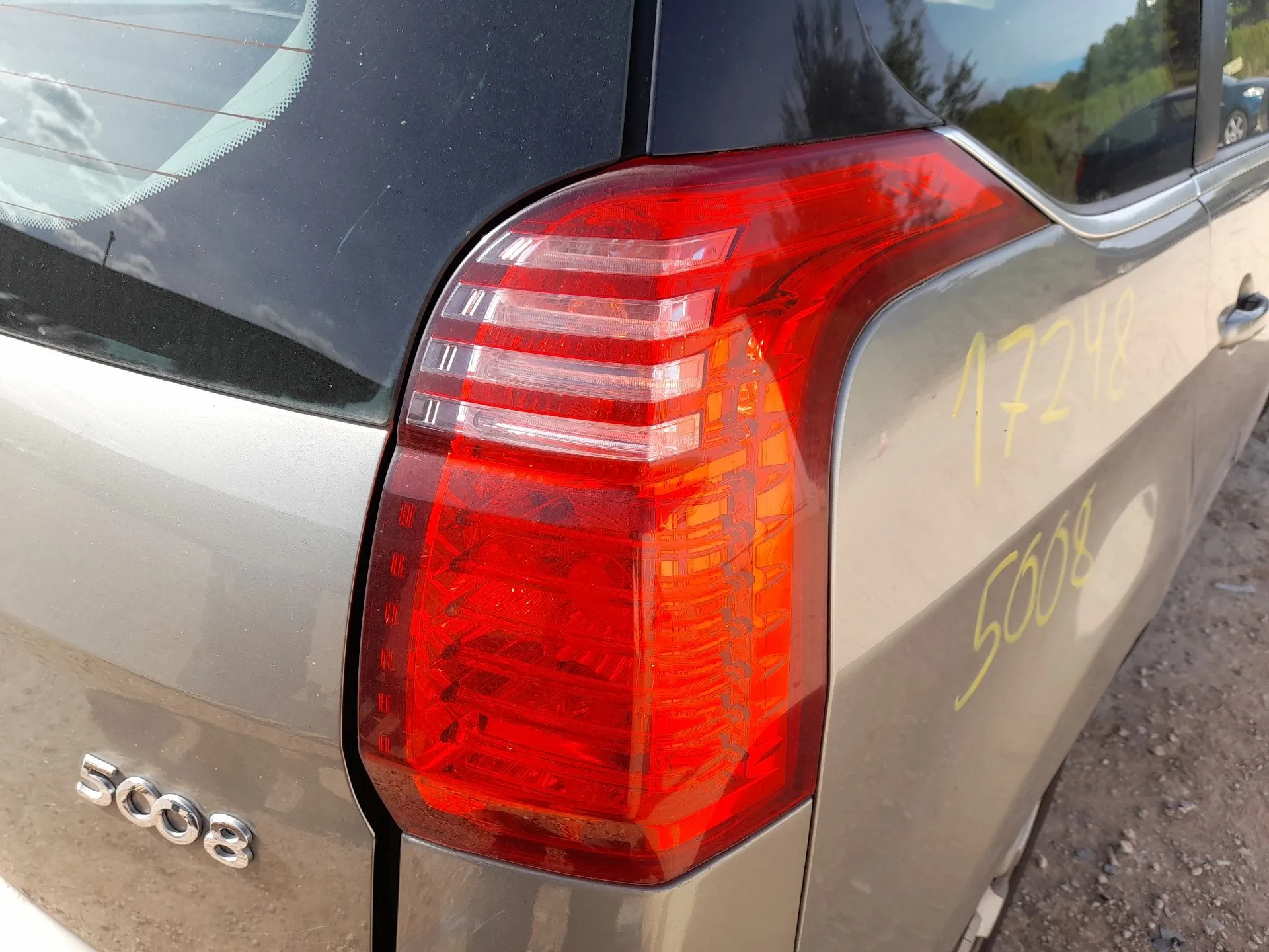 Piloto Trasero Derecho para Peugeot 5008 (0U_, 0E_)