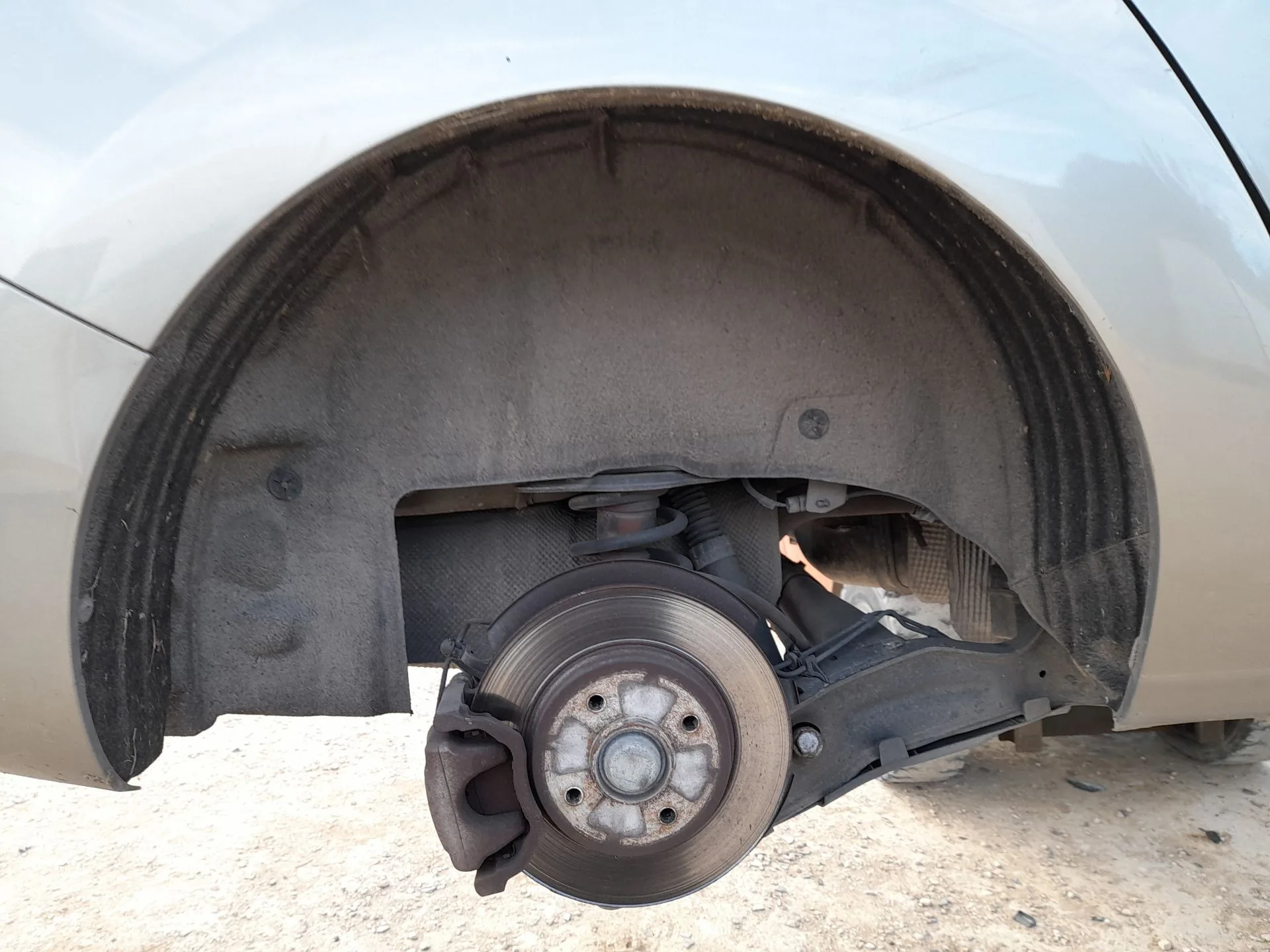 Plastico Pase Rueda Tras. Dch. para Peugeot 5008 (0U_, 0E_)