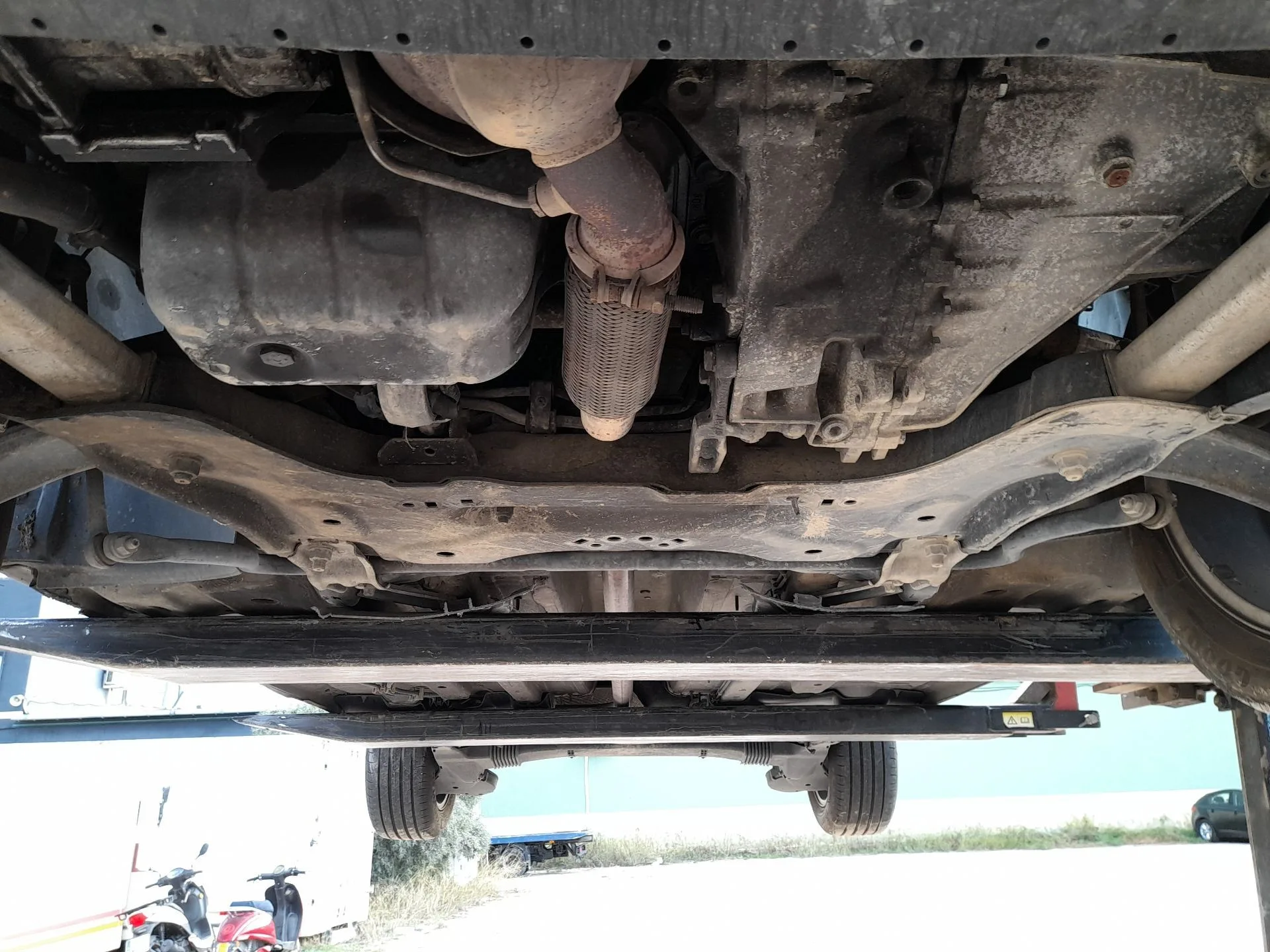 Puente Delantero para Peugeot 5008 (0U_, 0E_)