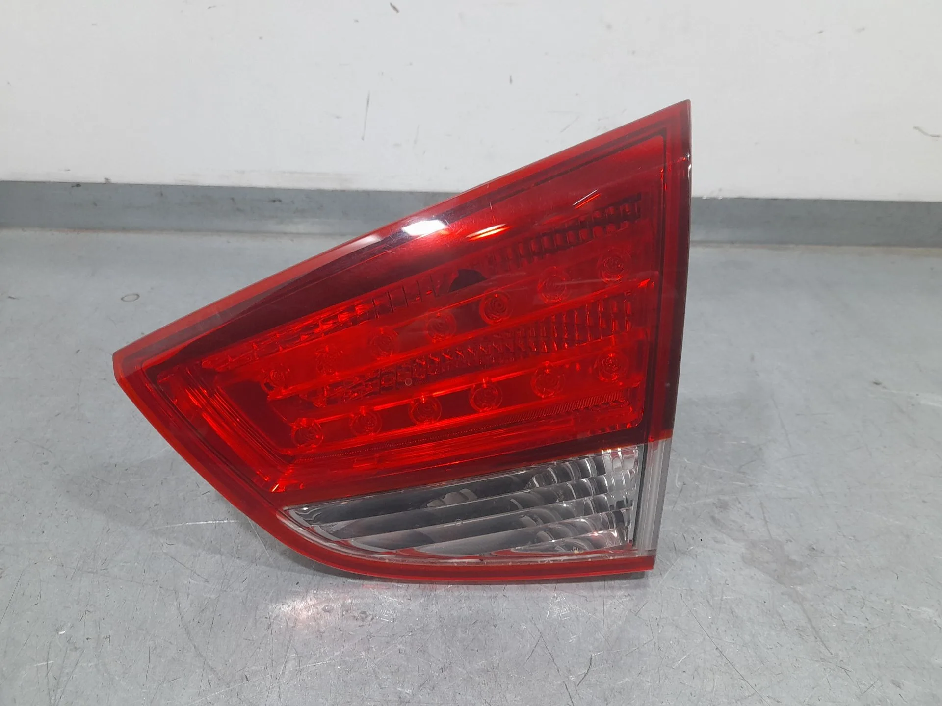 Piloto Trasero Derecho Interior para Hyundai Ix35 (Lm, El, Elh)