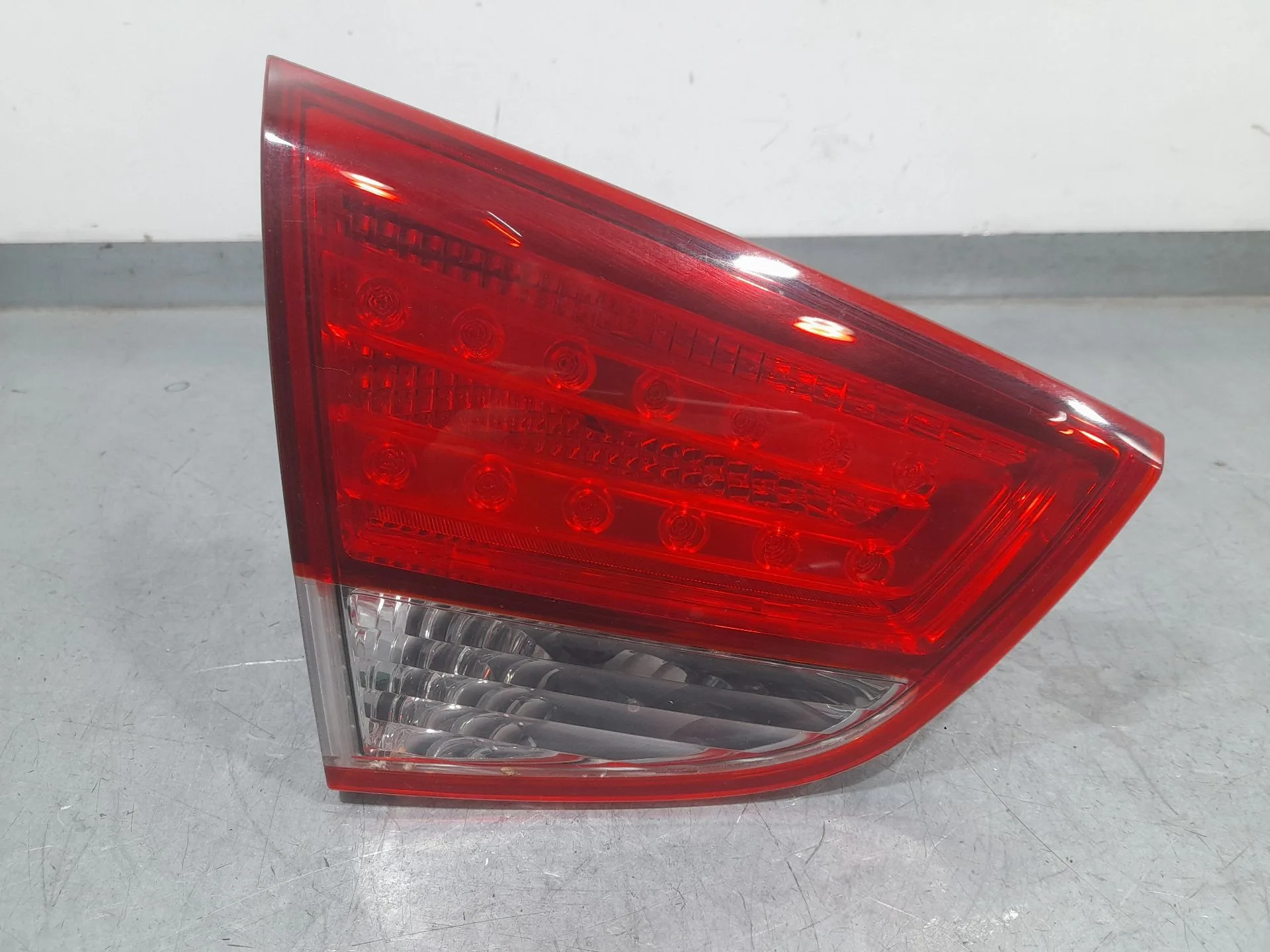 Piloto Trasero Izquierdo Interior para Hyundai Ix35 (Lm, El, Elh)