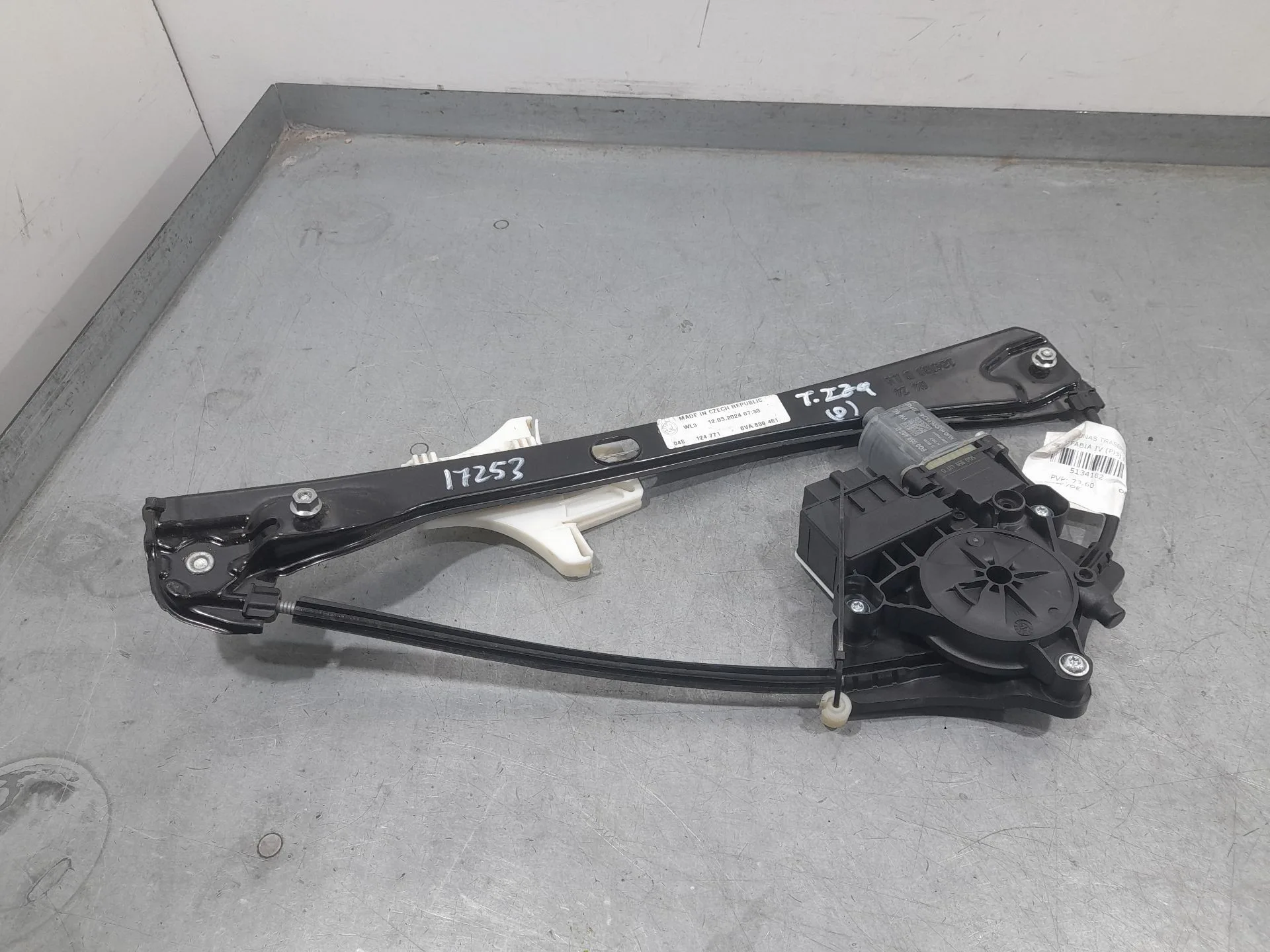Elevalunas Trasero Izquierdo para Skoda Fabia Iv (Pj3)