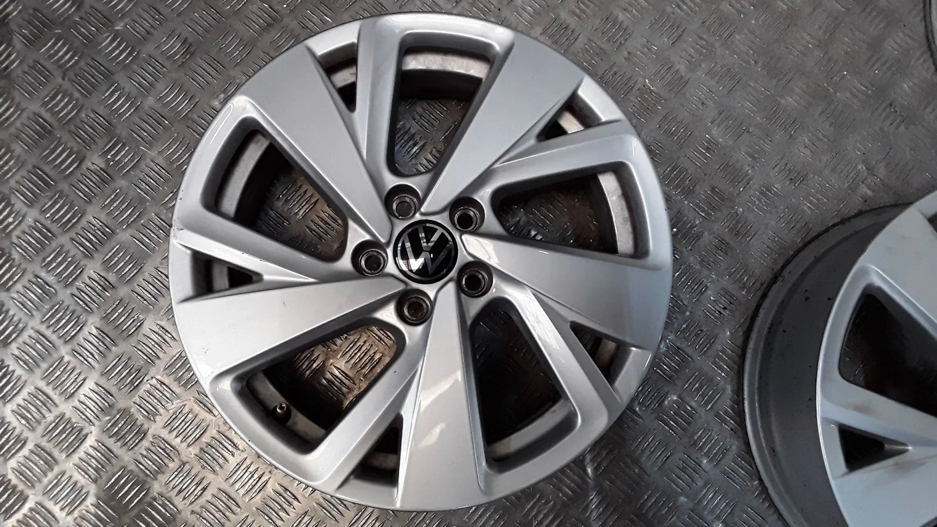 Juego Llantas Aluminio para Volkswagen Taigo (Cs1)