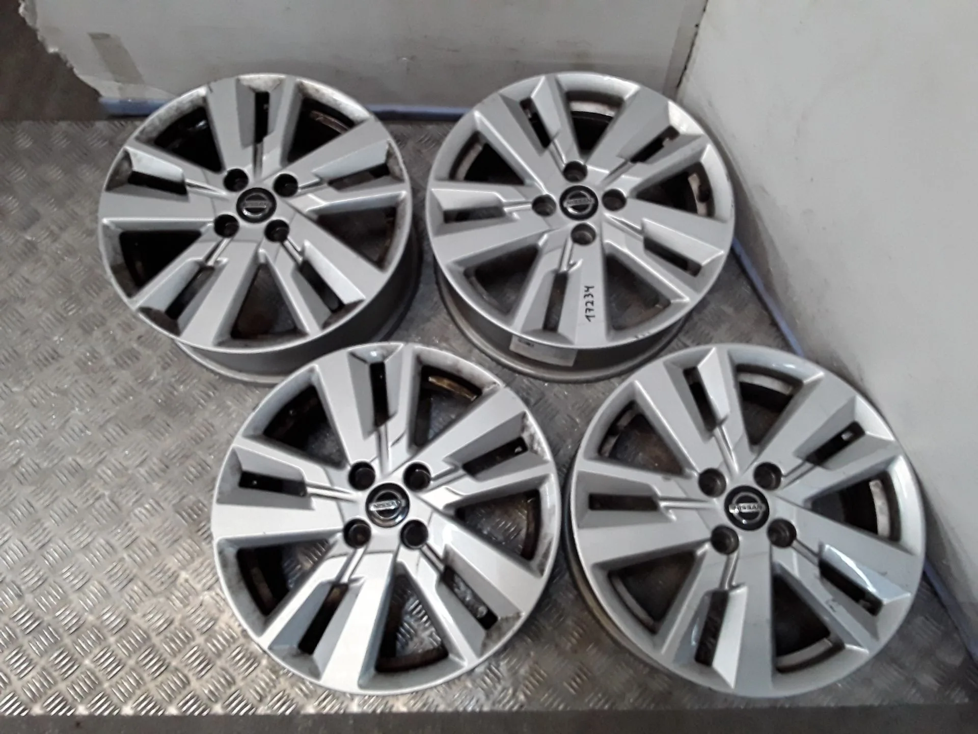 Juego Llantas Aluminio para Nissan Micra V (K14)