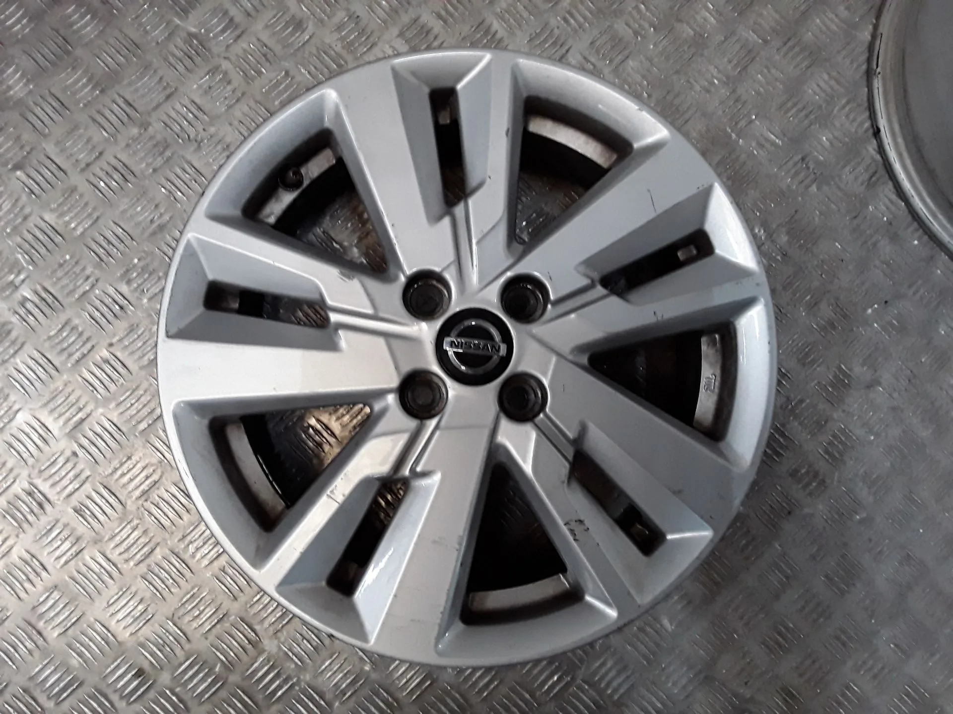 Juego Llantas Aluminio para Nissan Micra V (K14)