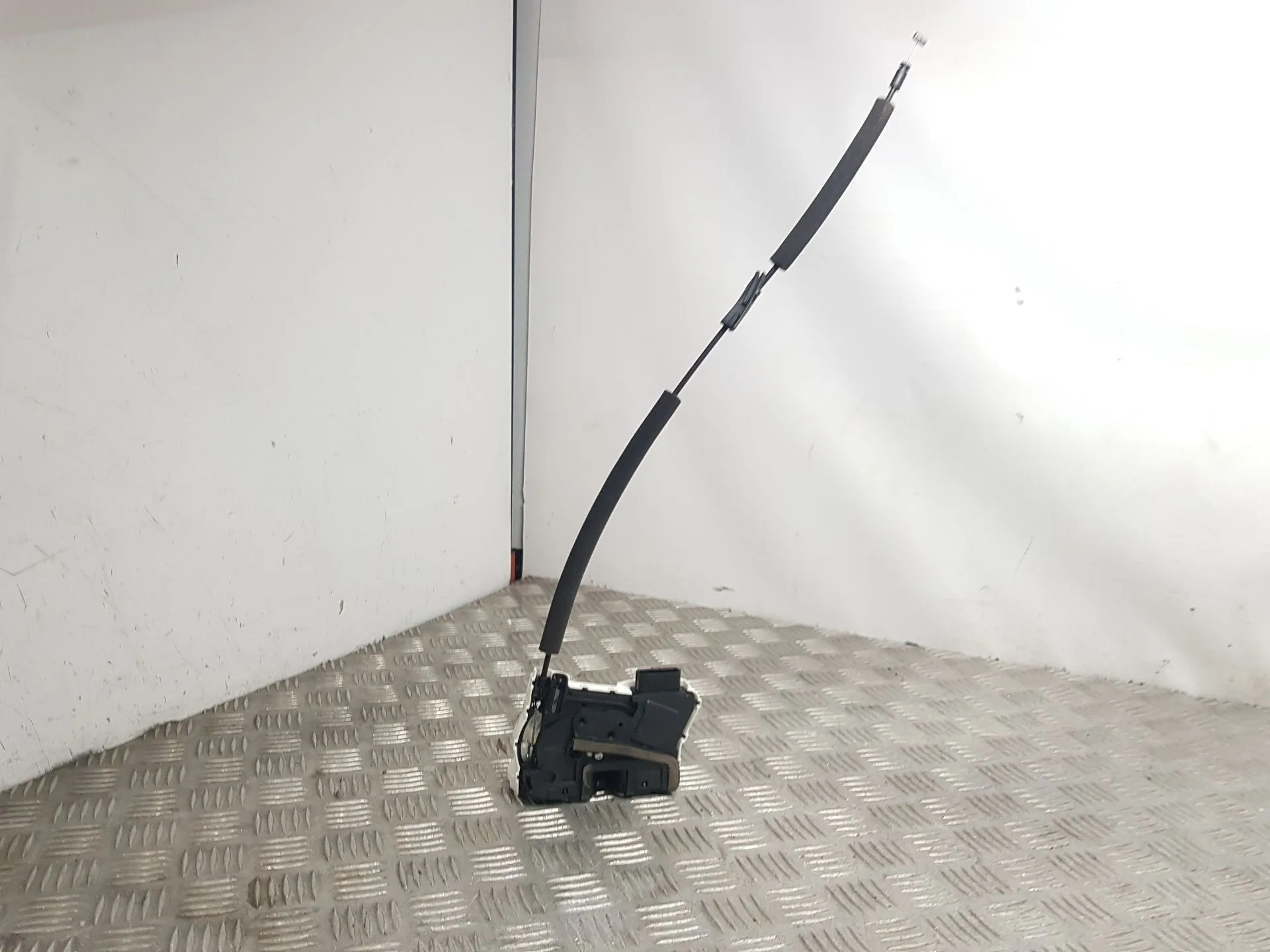 Cerradura Puerta Delantera Derecha para Mg Mg 3 (5Fp)
