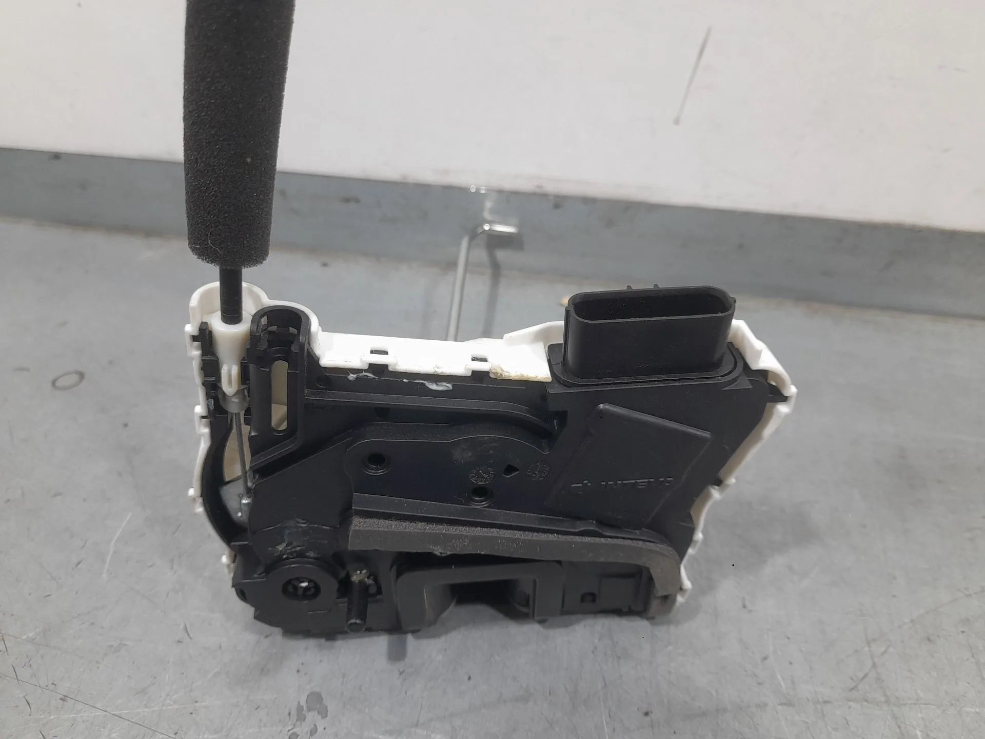 Cerradura Puerta Trasera Derecha para Mg Mg 3 (5Fp)