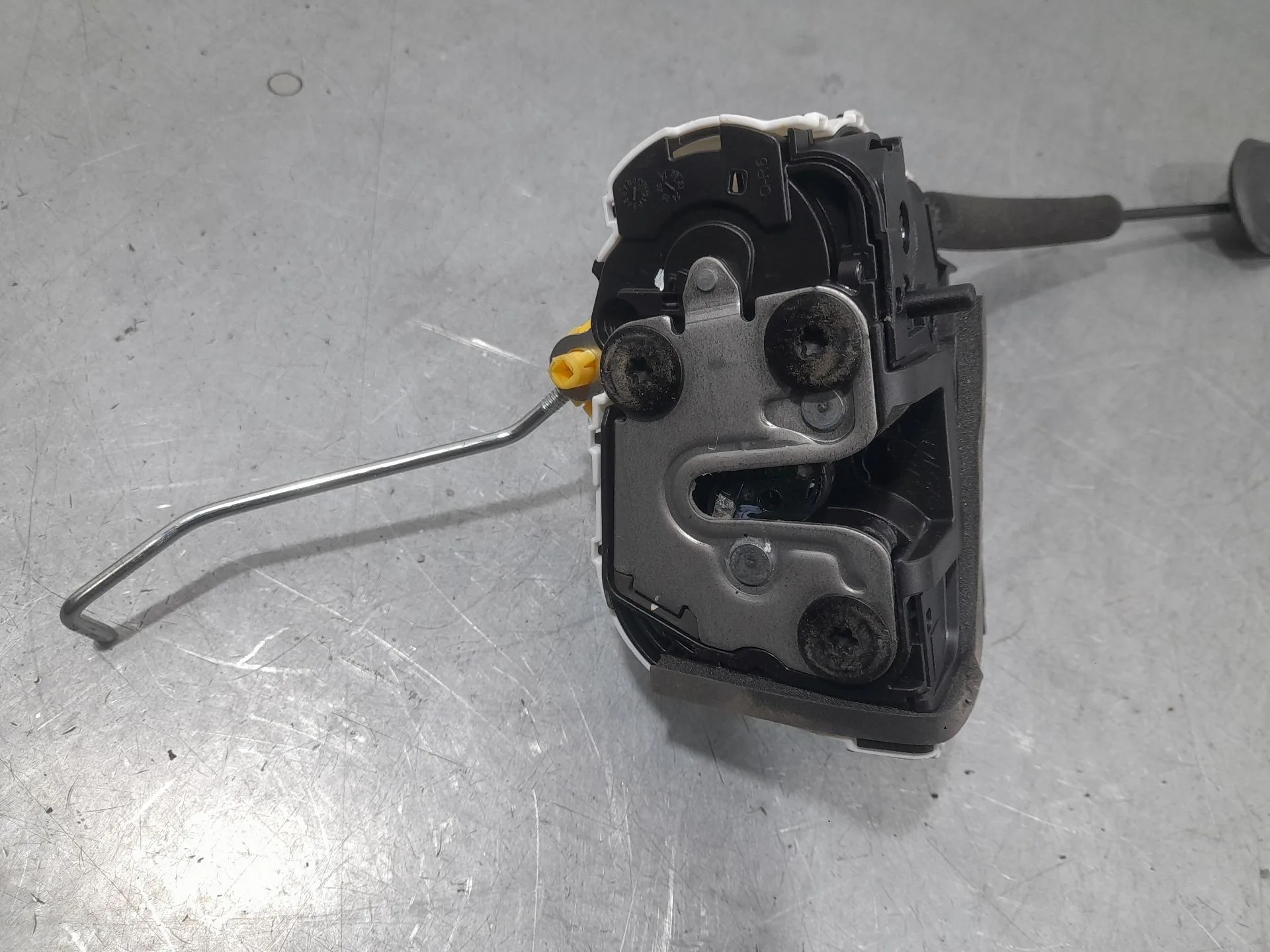 Cerradura Puerta Trasera Derecha para Mg Mg 3 (5Fp)