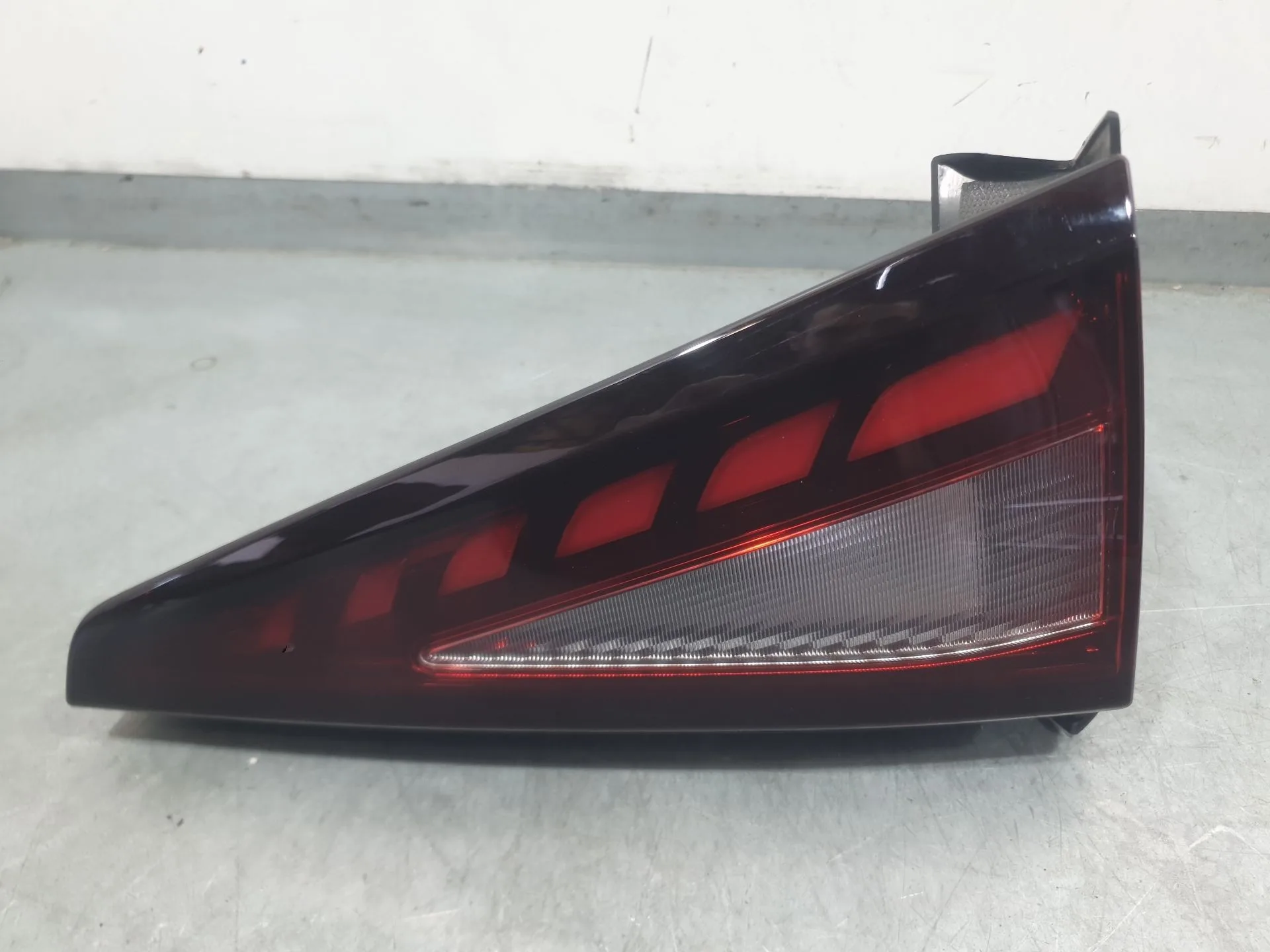 Piloto Trasero Derecho Interior para Mg Mg 3 (5Fp)