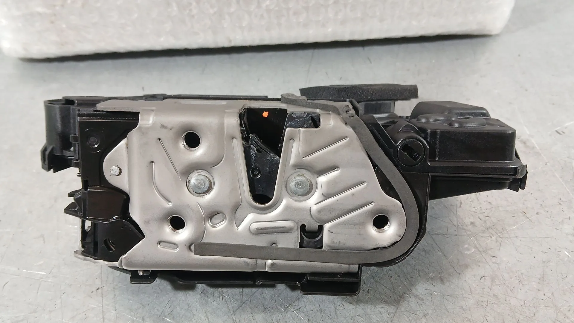 Cerradura Puerta Trasera Derecha para Skoda Octavia Iv (Nx3, Nn3, Pv3)