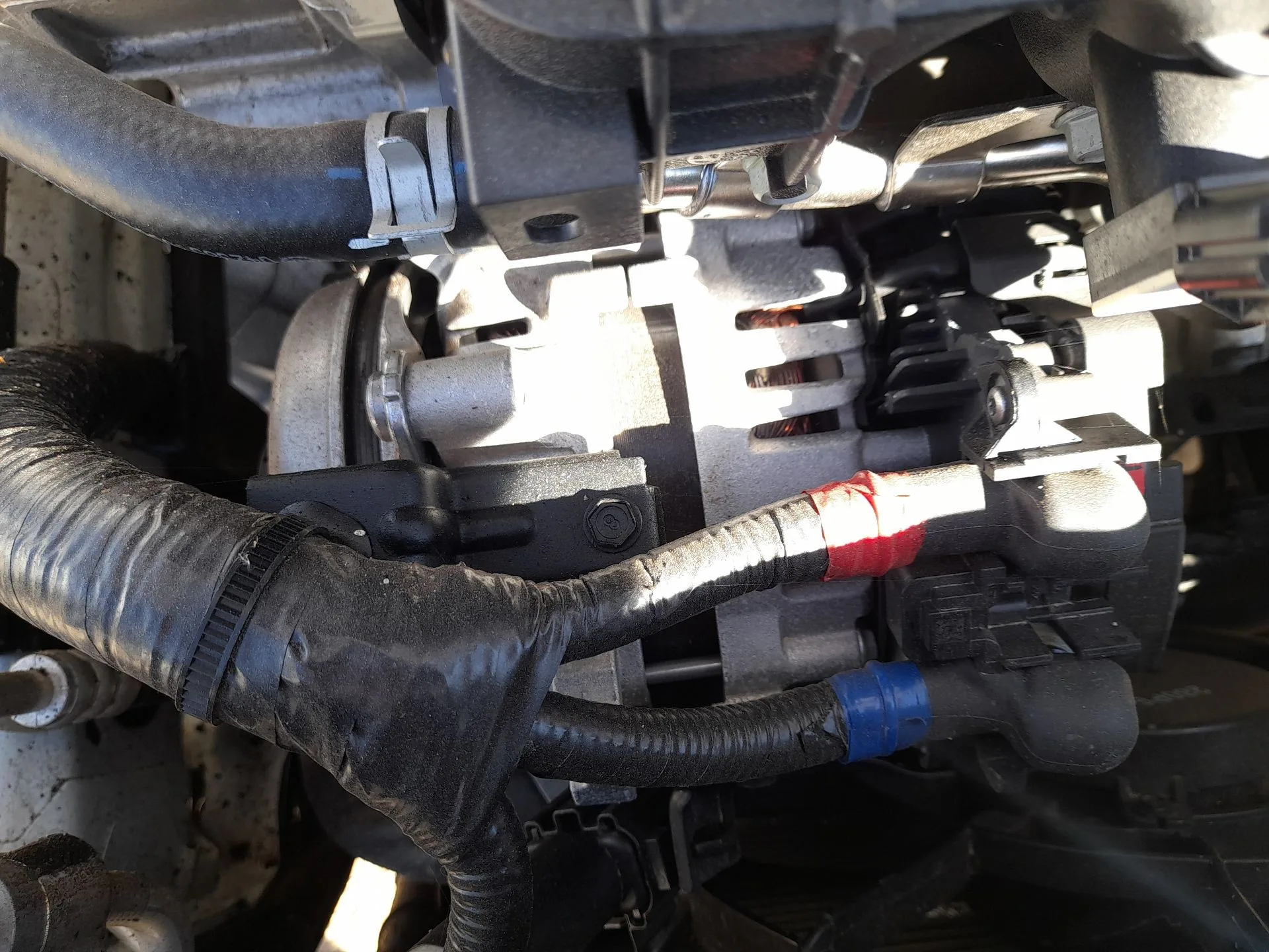 Alternador para Kia Stonic (Yb)