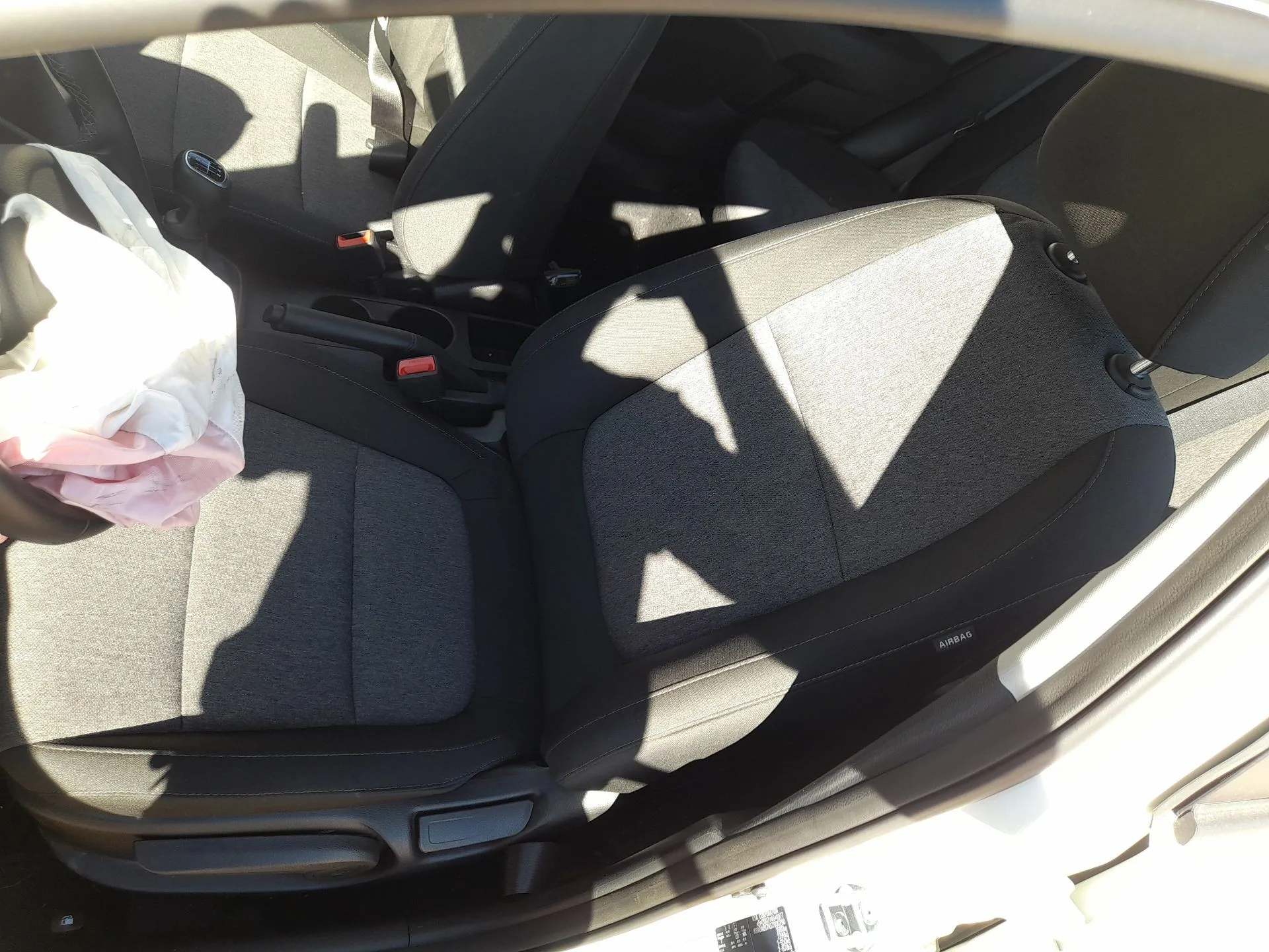 Asiento Delantero Izquierdo para Kia Stonic (Yb)