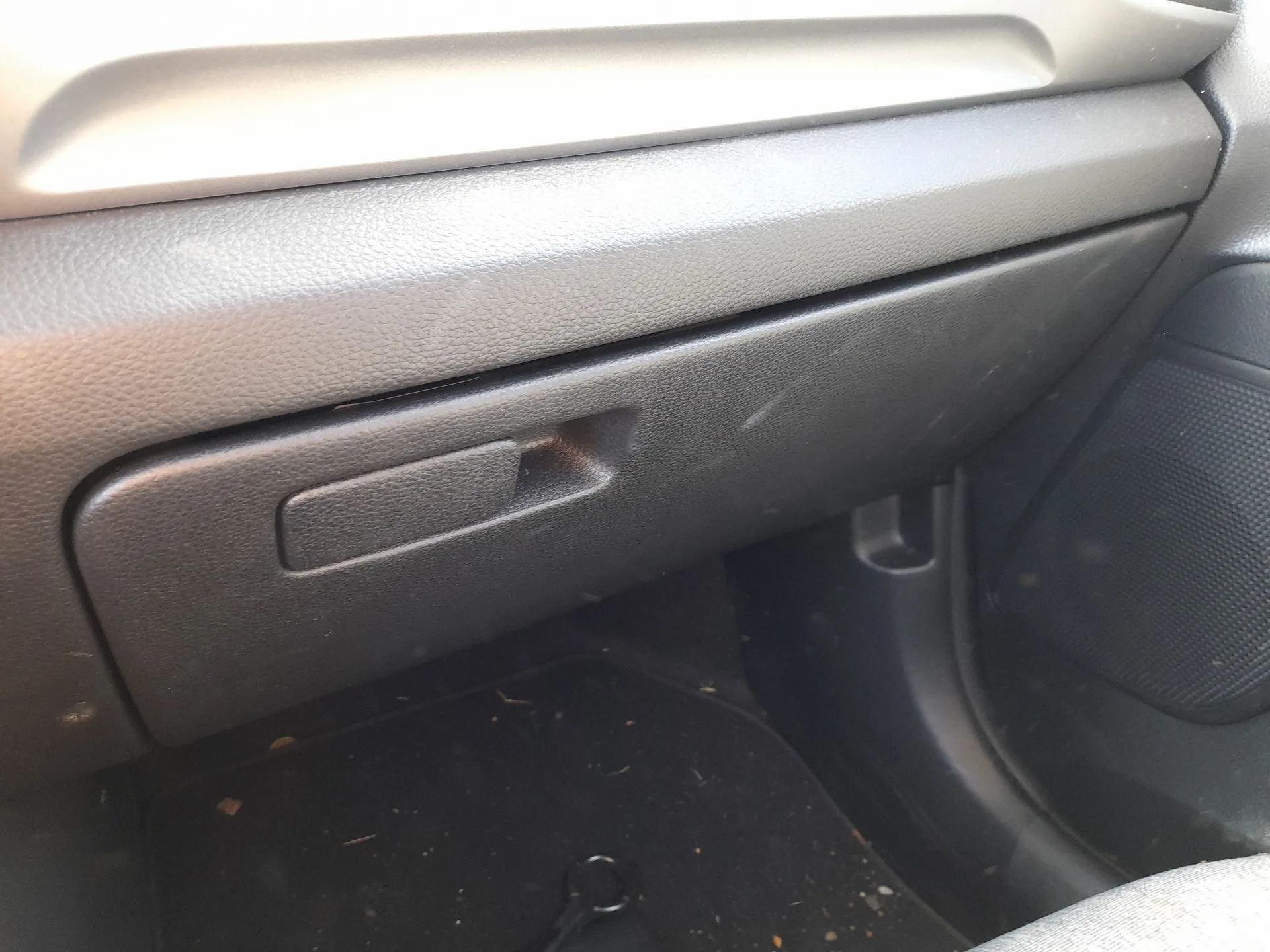Guantera para Kia Stonic (Yb)