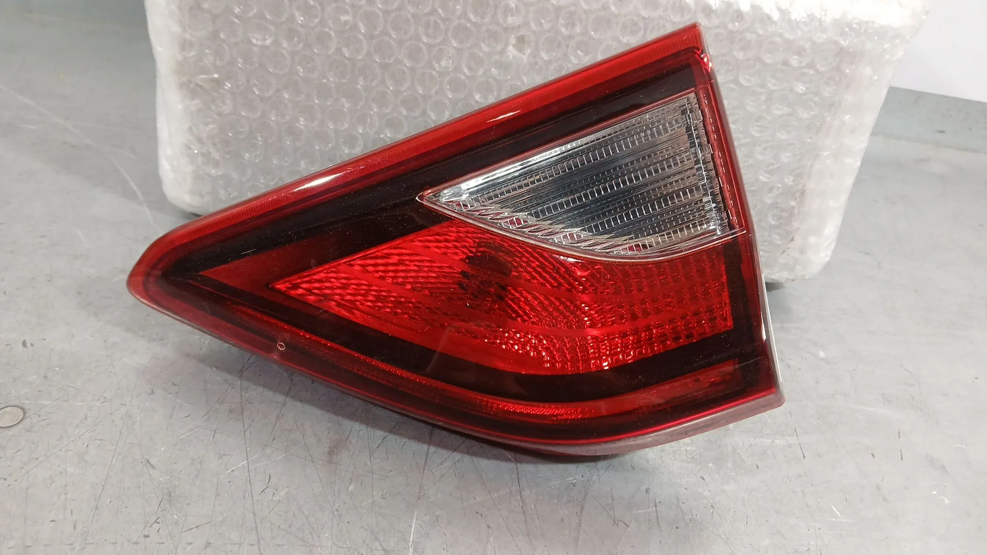 Piloto Trasero Derecho Interior para Kia Stonic (Yb)