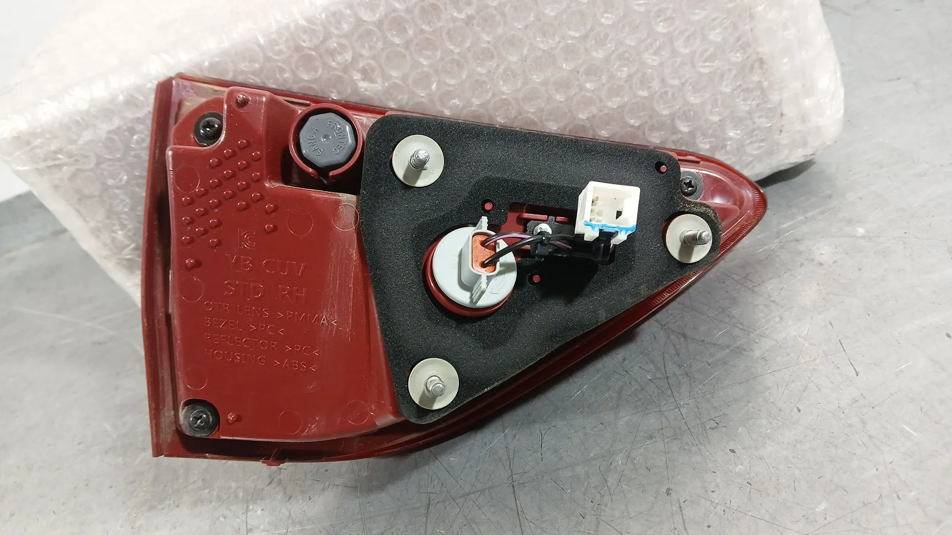 Piloto Trasero Derecho Interior para Kia Stonic (Yb)