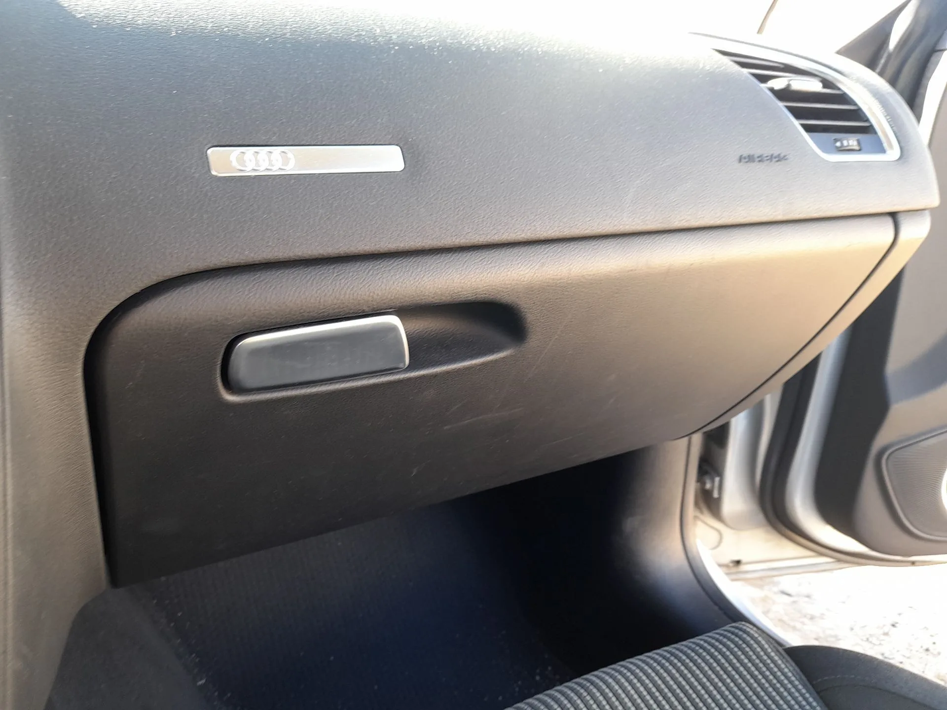 Guantera para Audi A5 (8T3)