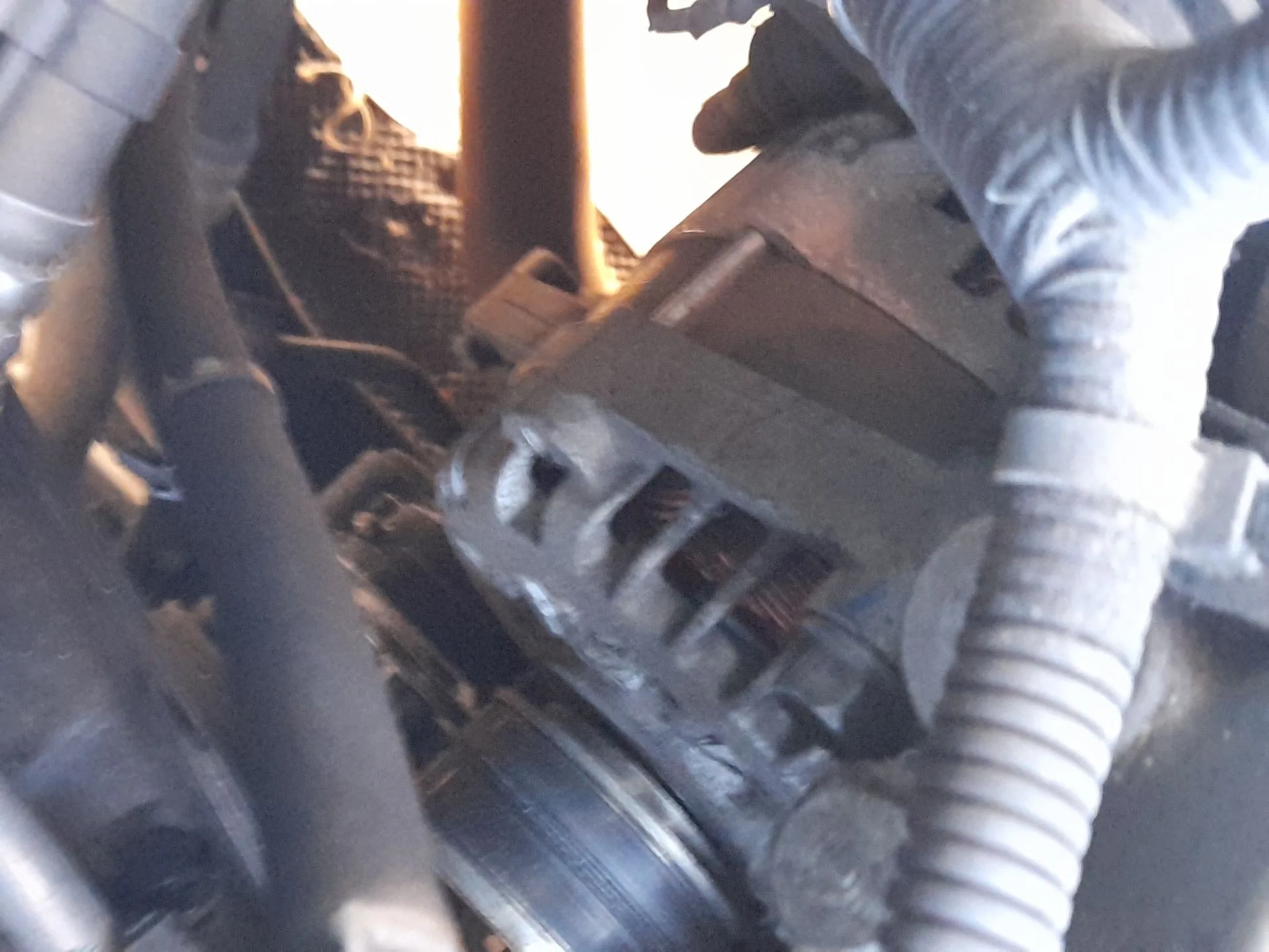 Alternador para Chevrolet Cruze Hatchback (J305)