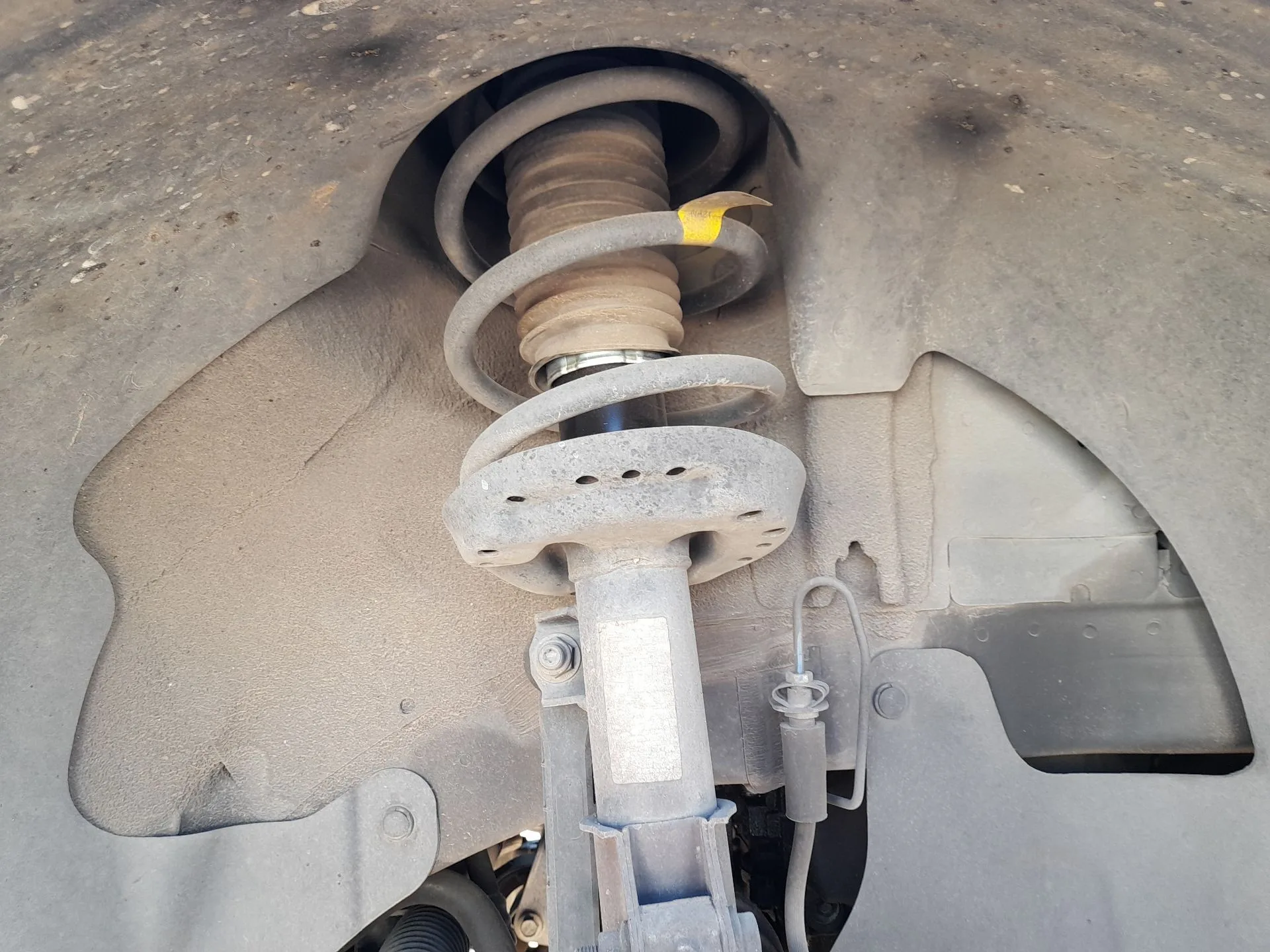 Amortiguador Delantero Derecho para Chevrolet Cruze Hatchback (J305)