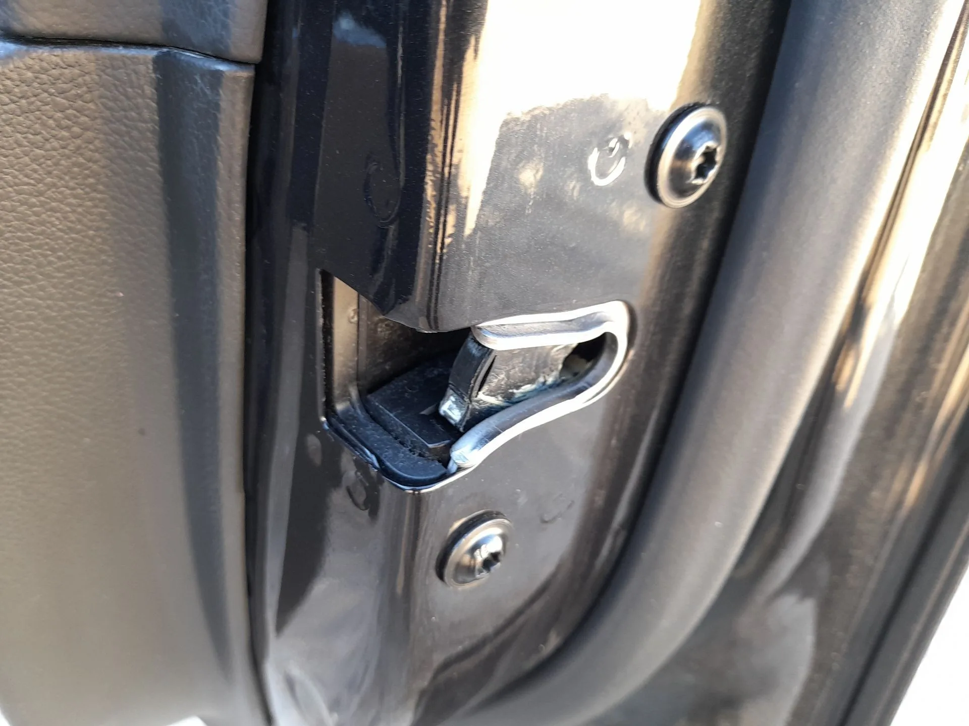 Cerradura Puerta Delantera Derecha para Chevrolet Cruze Hatchback (J305)
