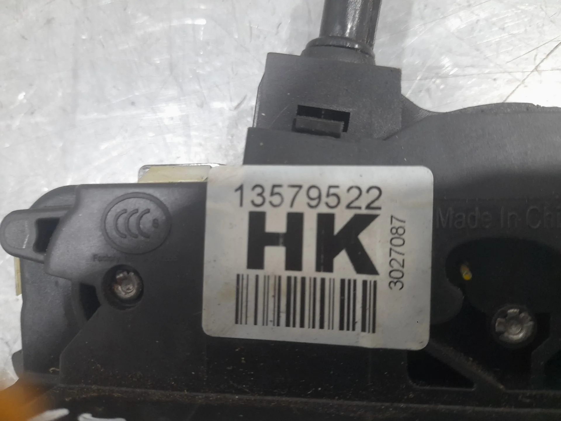 Cerradura Puerta Delantera Izquierda para Chevrolet Cruze Hatchback (J305)