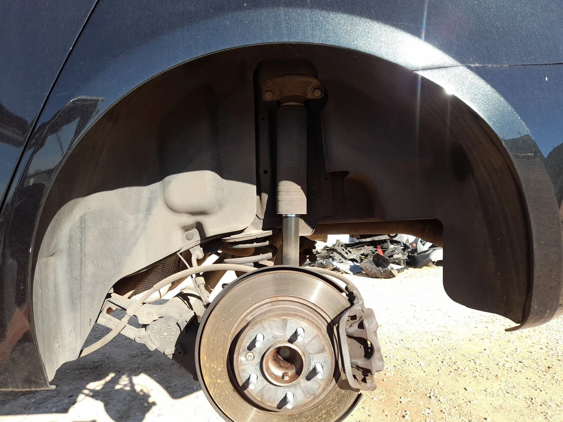 Plastico Pase Rueda Tras. Izq. para Chevrolet Cruze Hatchback (J305)