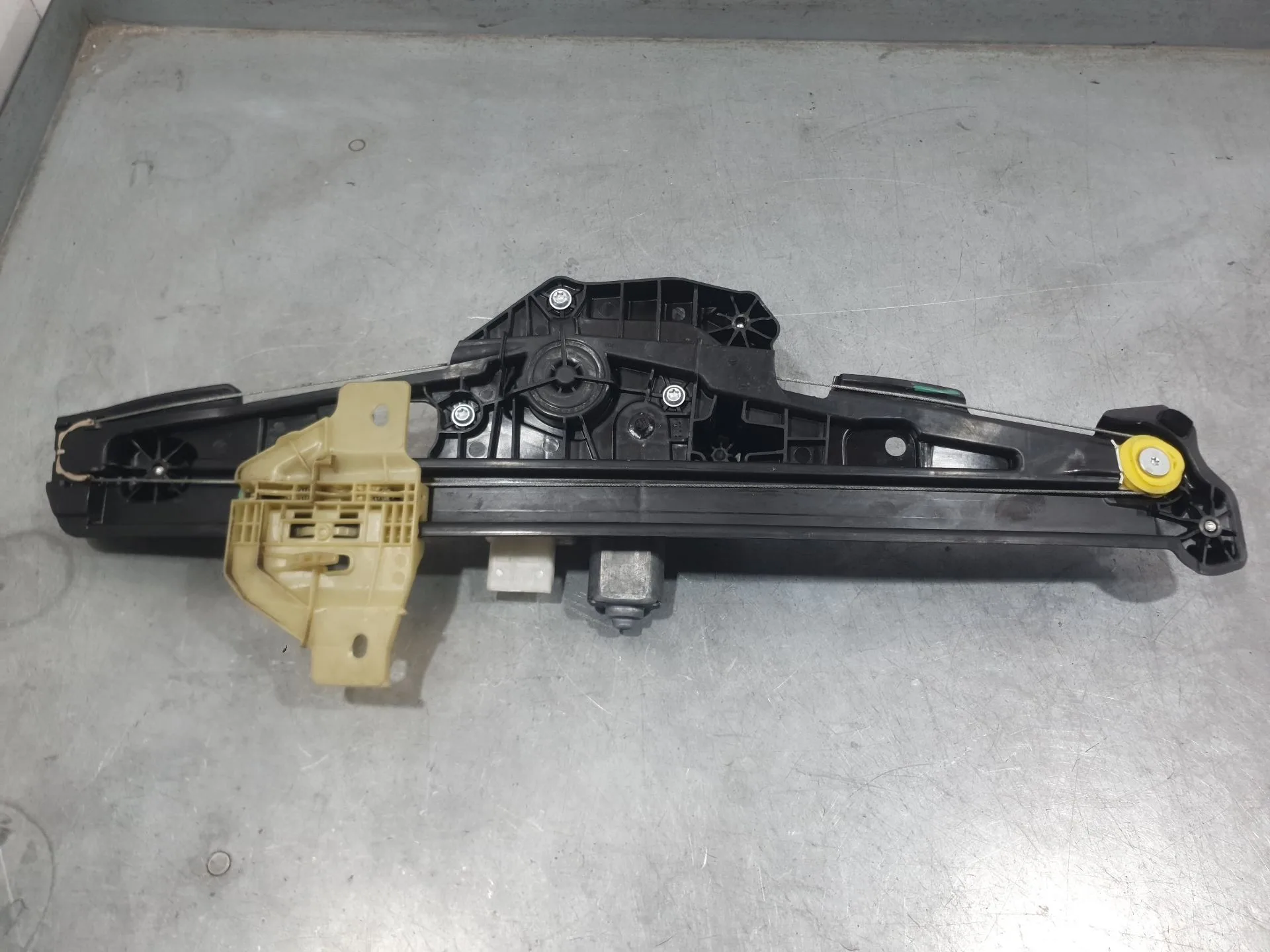 Elevalunas Delantero Izquierdo para Renault Captur Ii (Hf_)