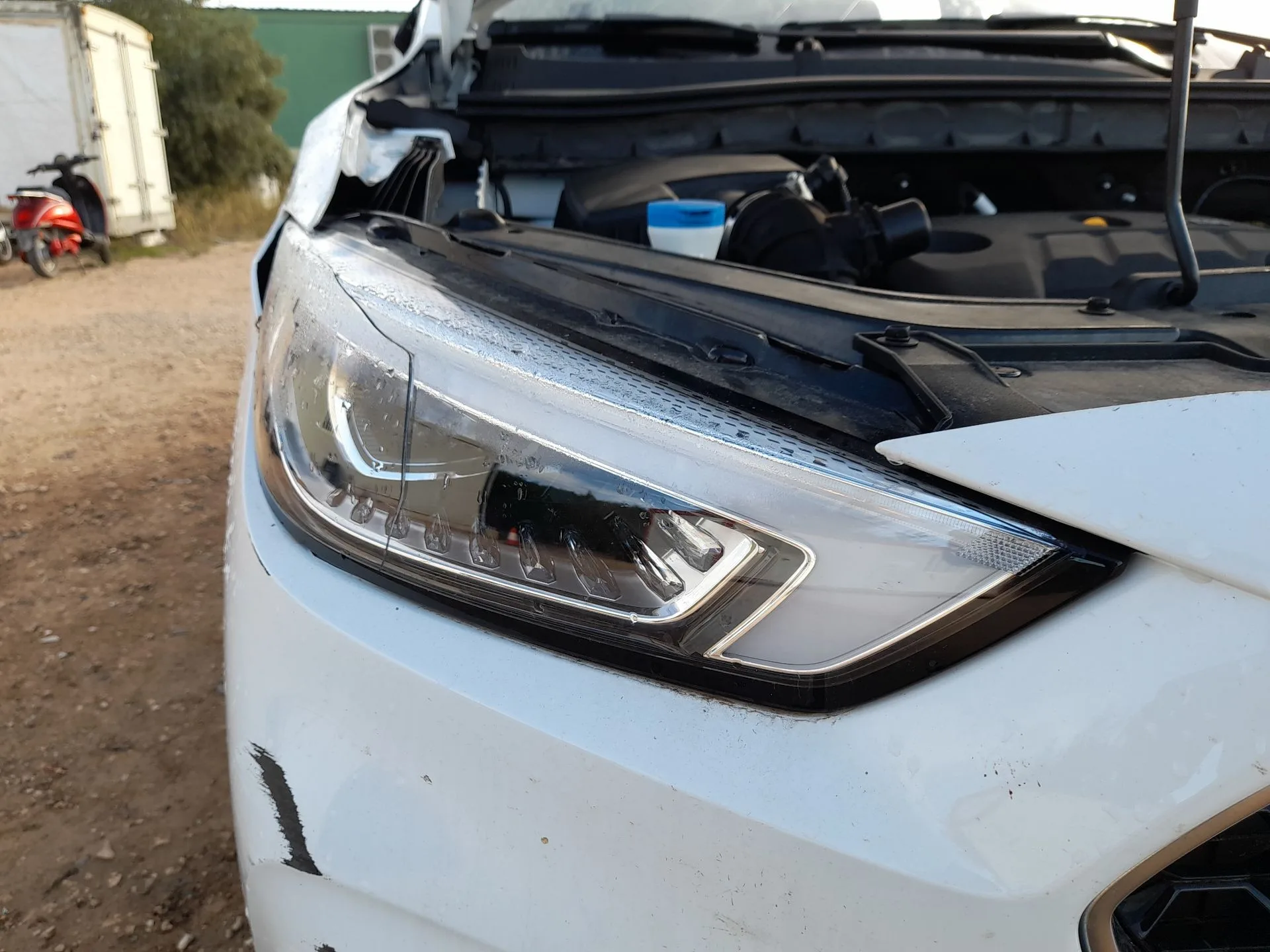 Faro Derecho para Mg Zs Suv (Azs1)
