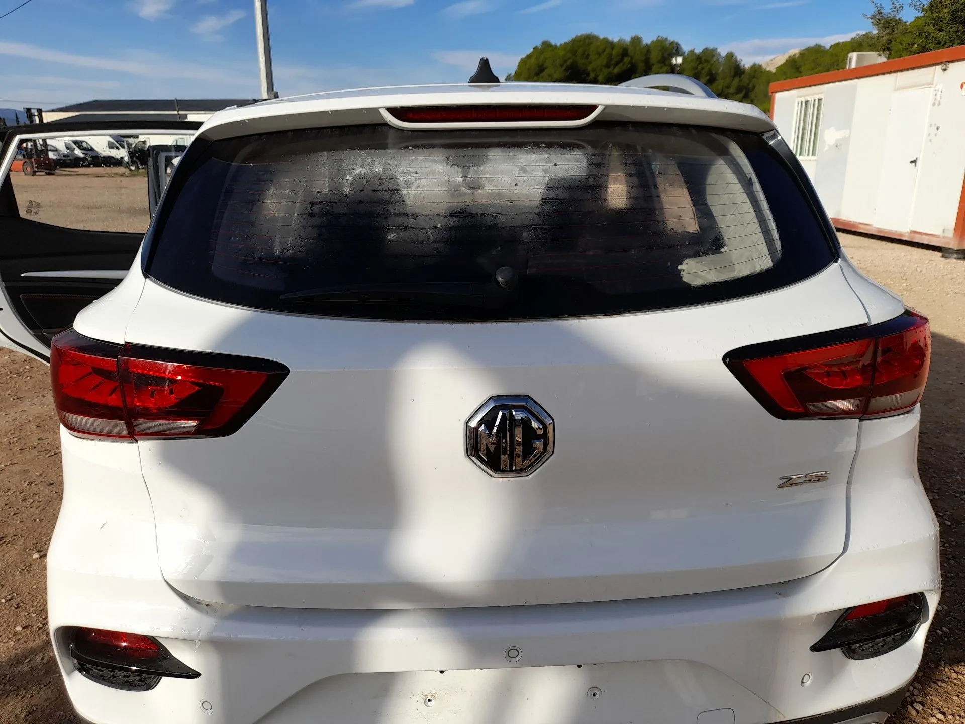Porton Trasero para Mg Zs Suv (Azs1)