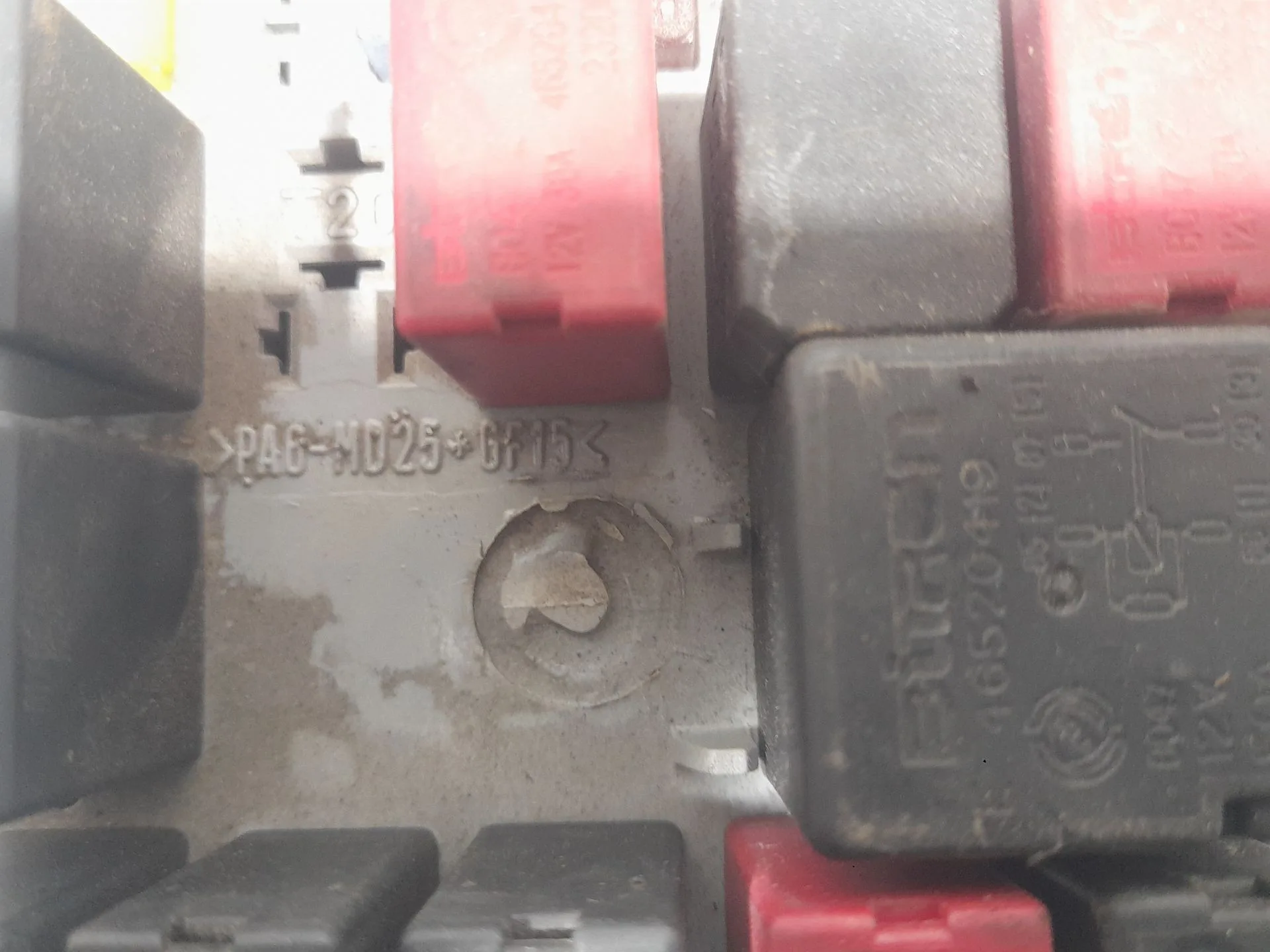 Caja Reles / Fusibles para Alfa Romeo 147 (937_)