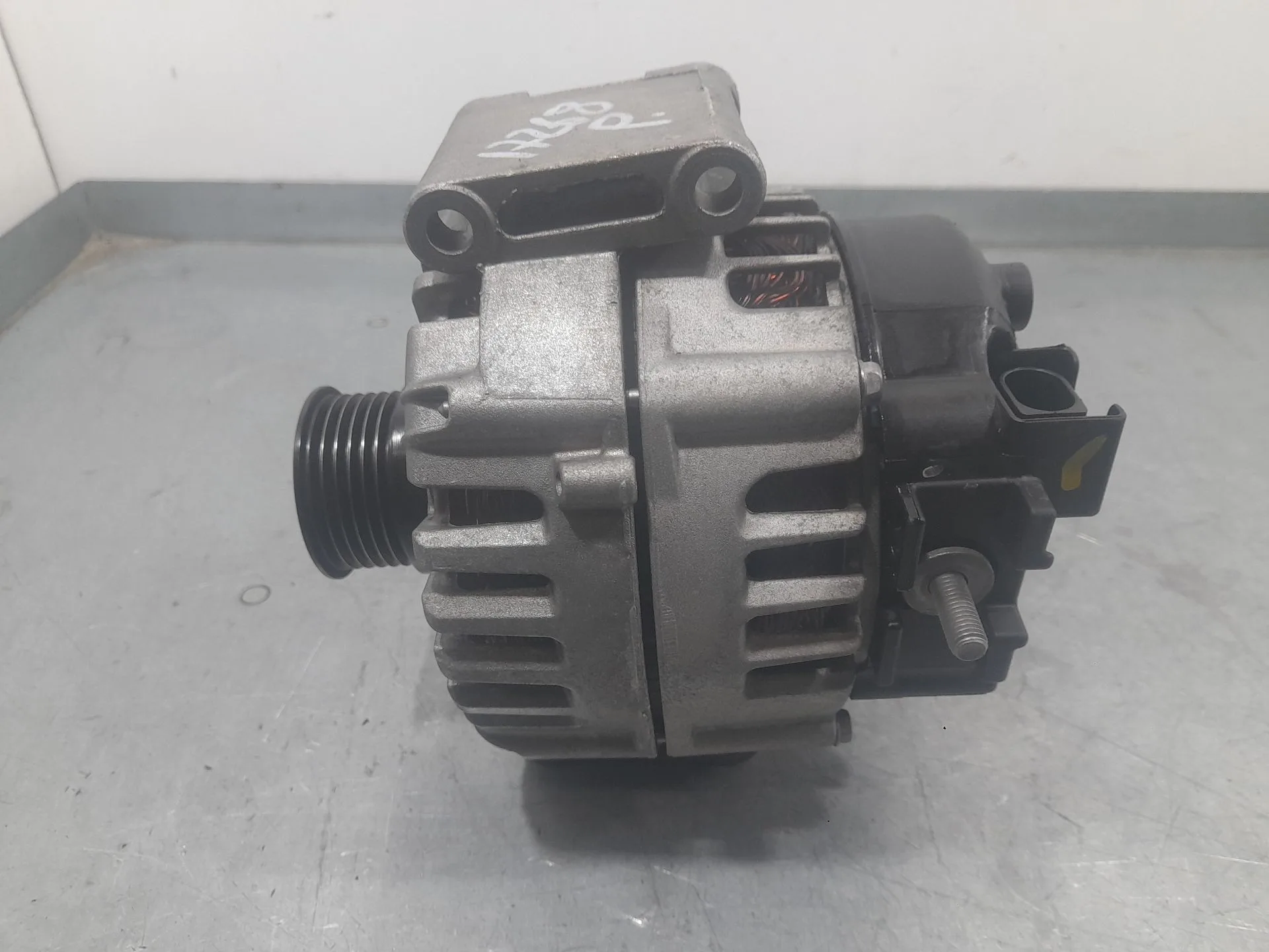 Alternador para Mercedes-Benz Clase C Descapotable (A205)