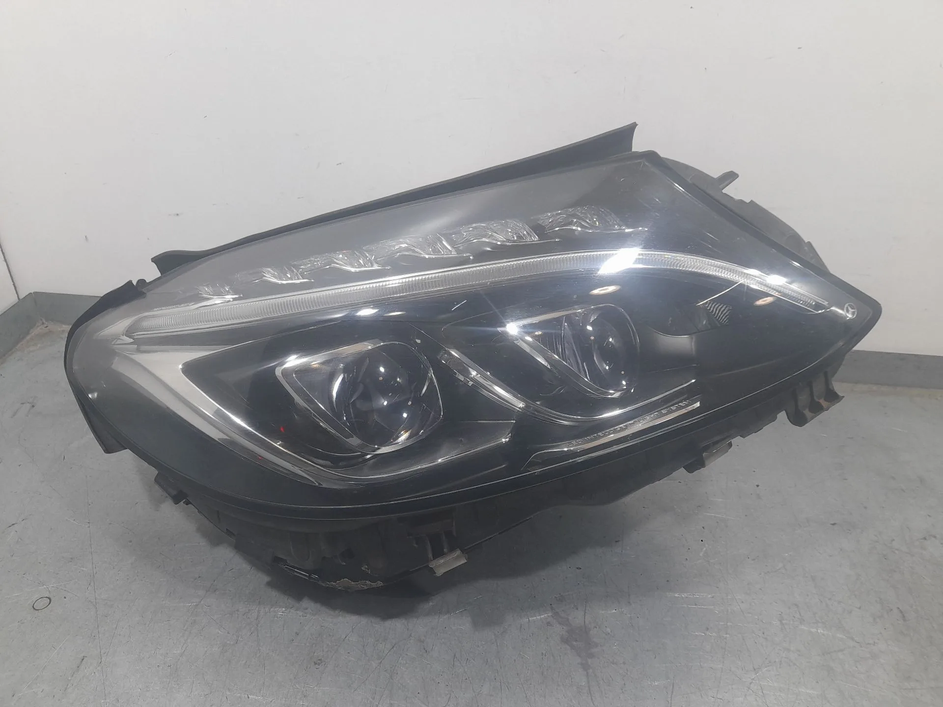Faro Derecho para Mercedes-Benz Clase C Descapotable (A205)