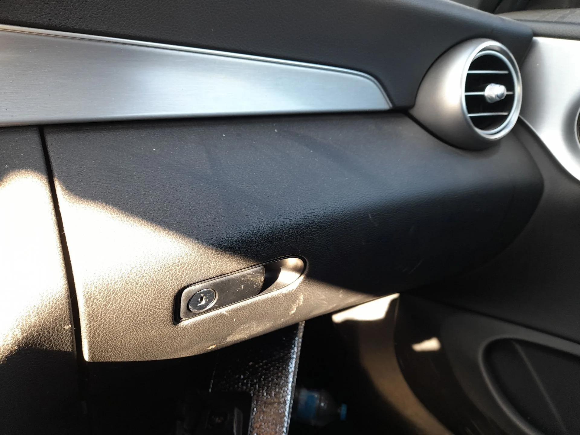 Guantera para Mercedes-Benz Clase C Descapotable (A205)