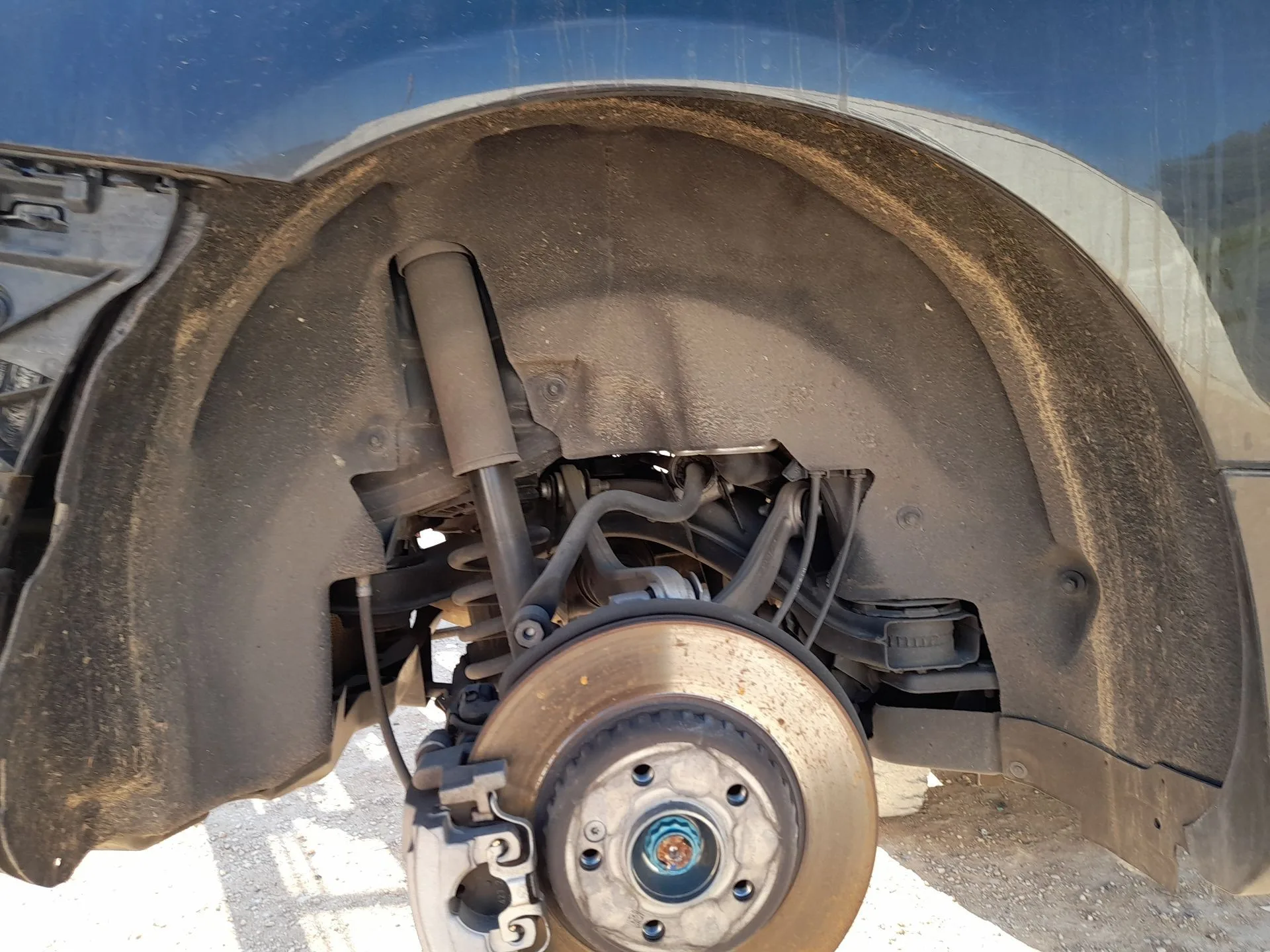Plastico Pase Rueda Tras. Dch. para Mercedes-Benz Clase C Descapotable (A205)