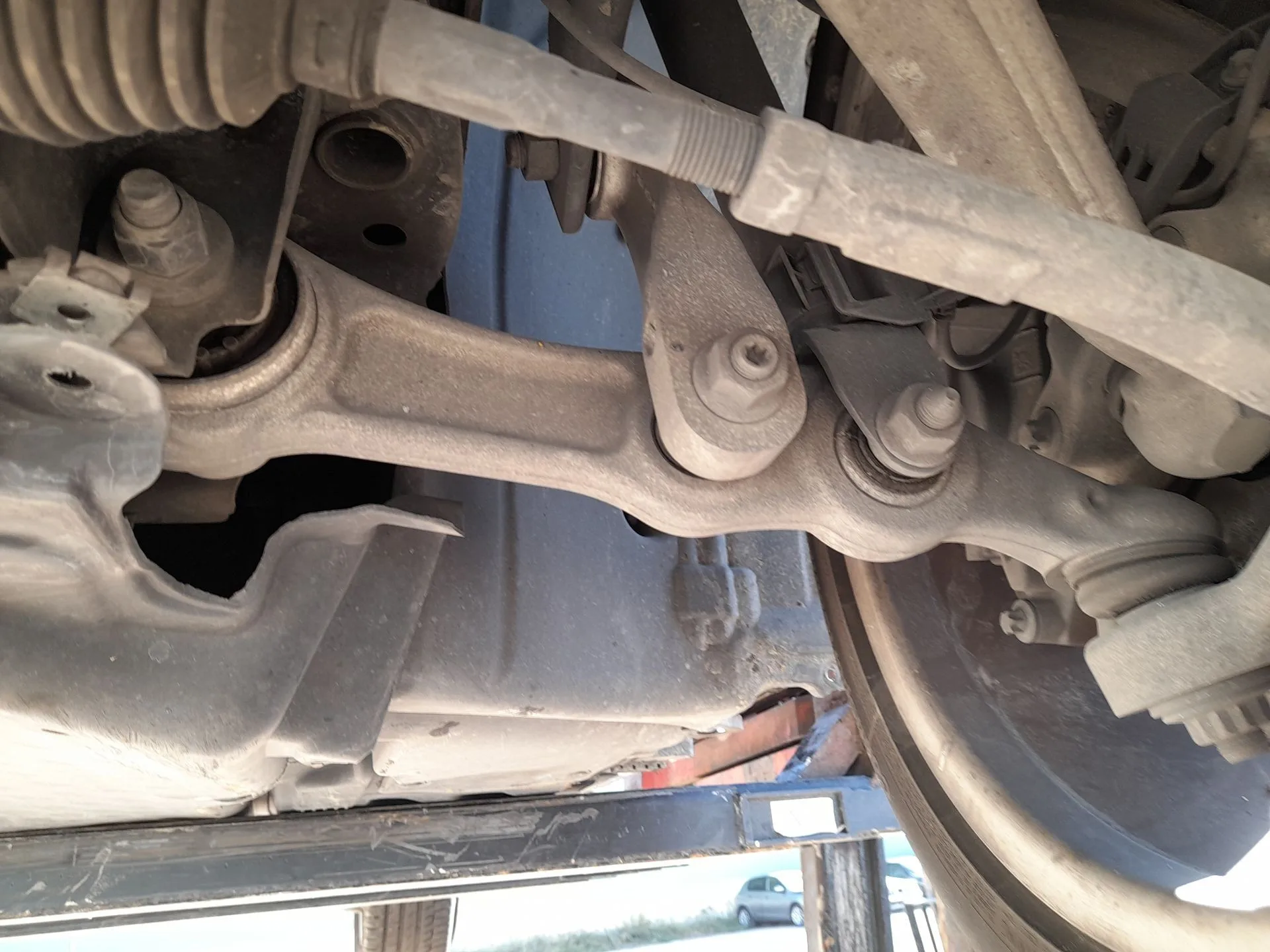 Brazo Suspension Inferior Delantero Izquierdo para Mercedes-Benz Clase C Descapotable (A205)