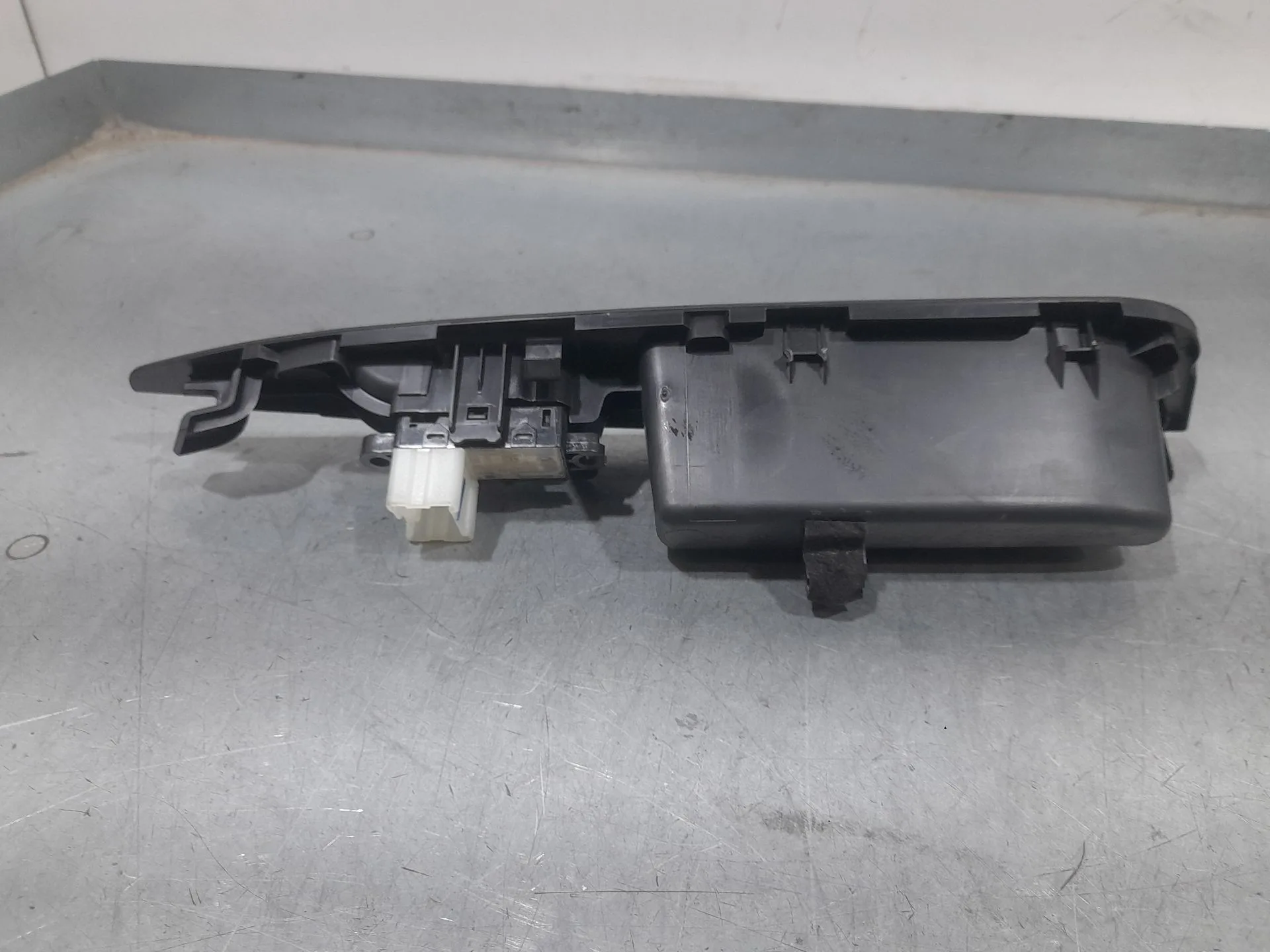 Mando Elevalunas Trasero Derecho para Nissan Qashqai Ii (J11, J11_)