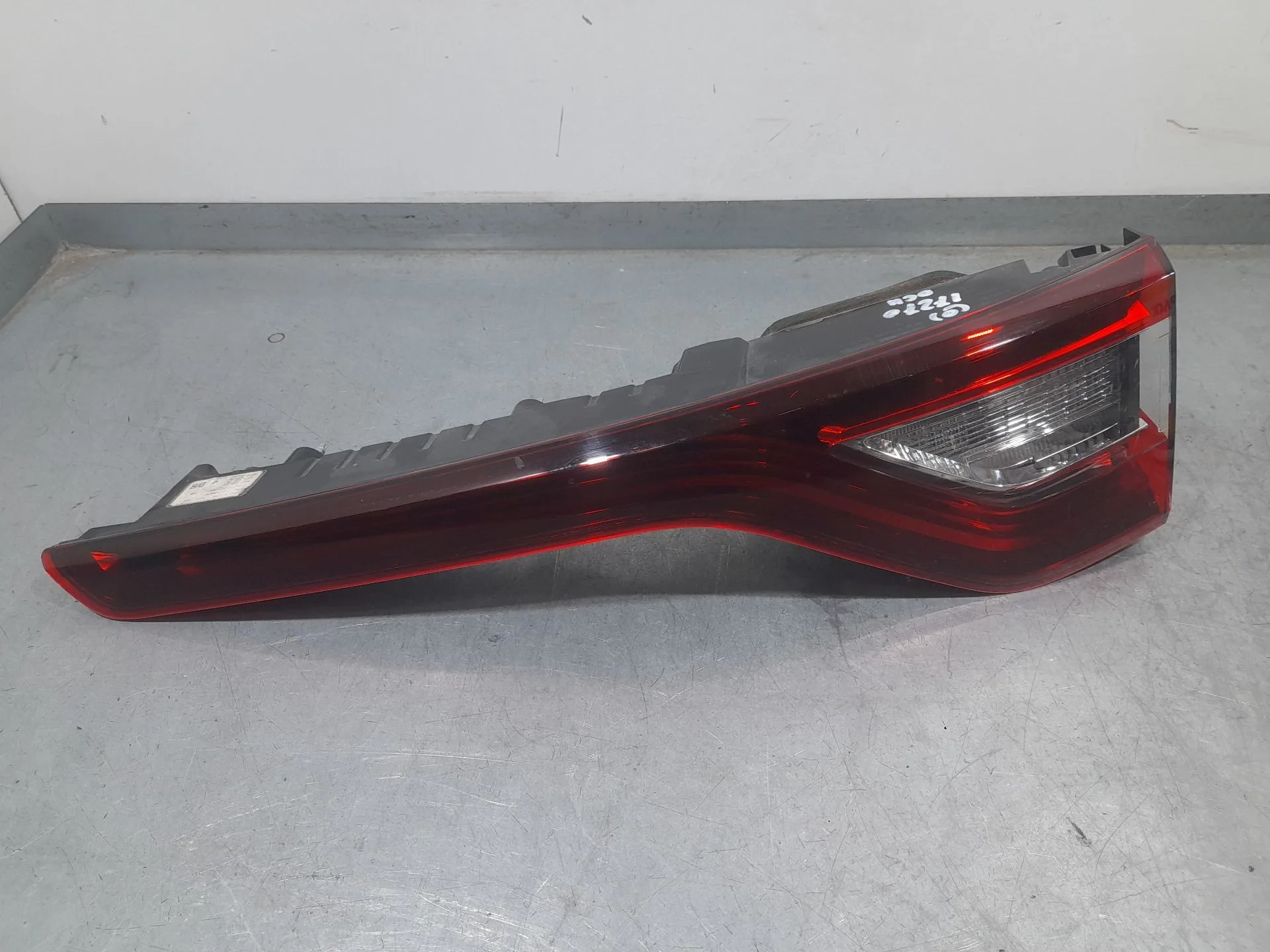 Piloto Trasero Derecho Interior para Renault Megane Iv Sport Tourer (K9A/M/N_)