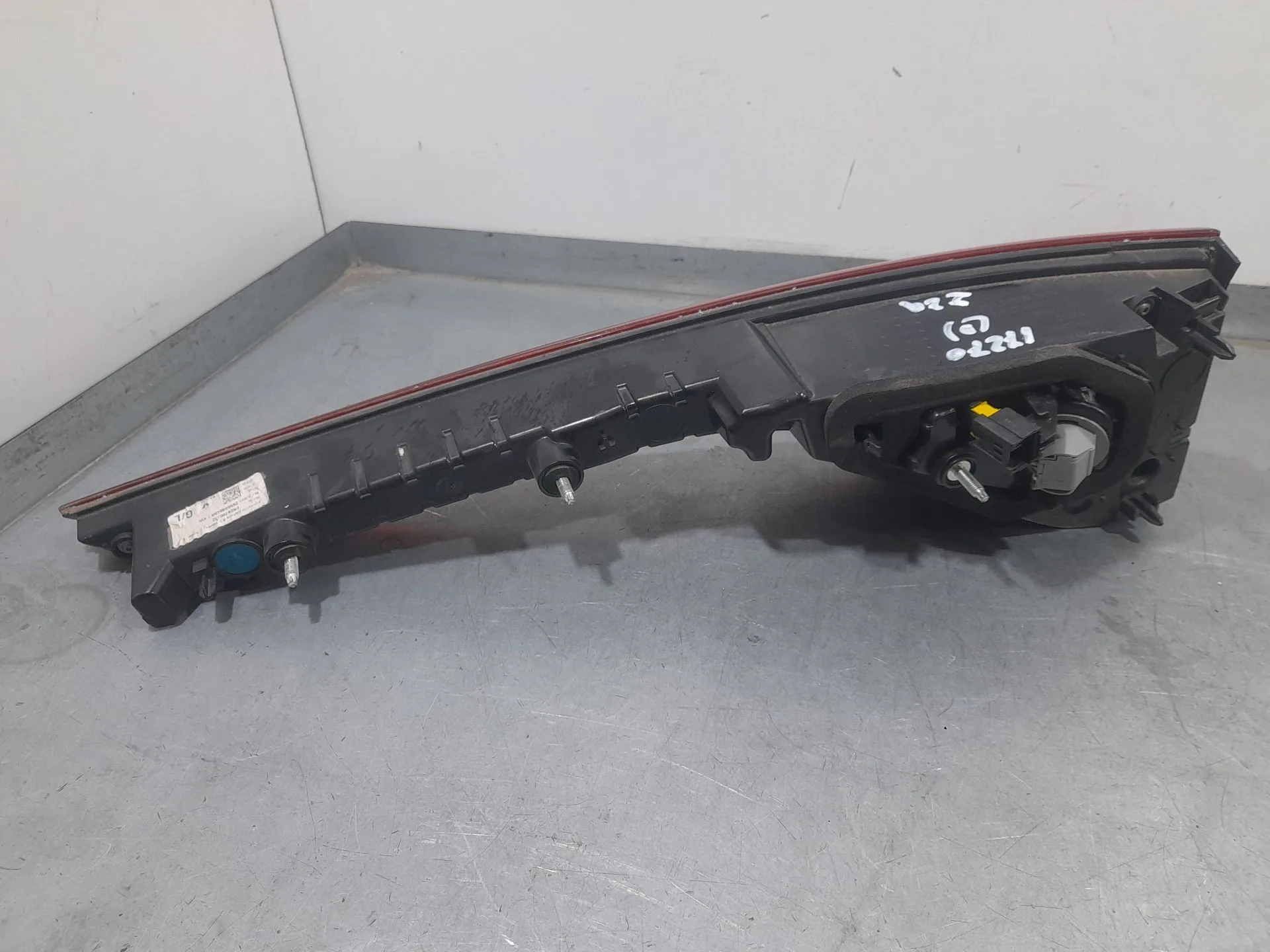 Piloto Trasero Izquierdo Interior para Renault Megane Iv Sport Tourer (K9A/M/N_)
