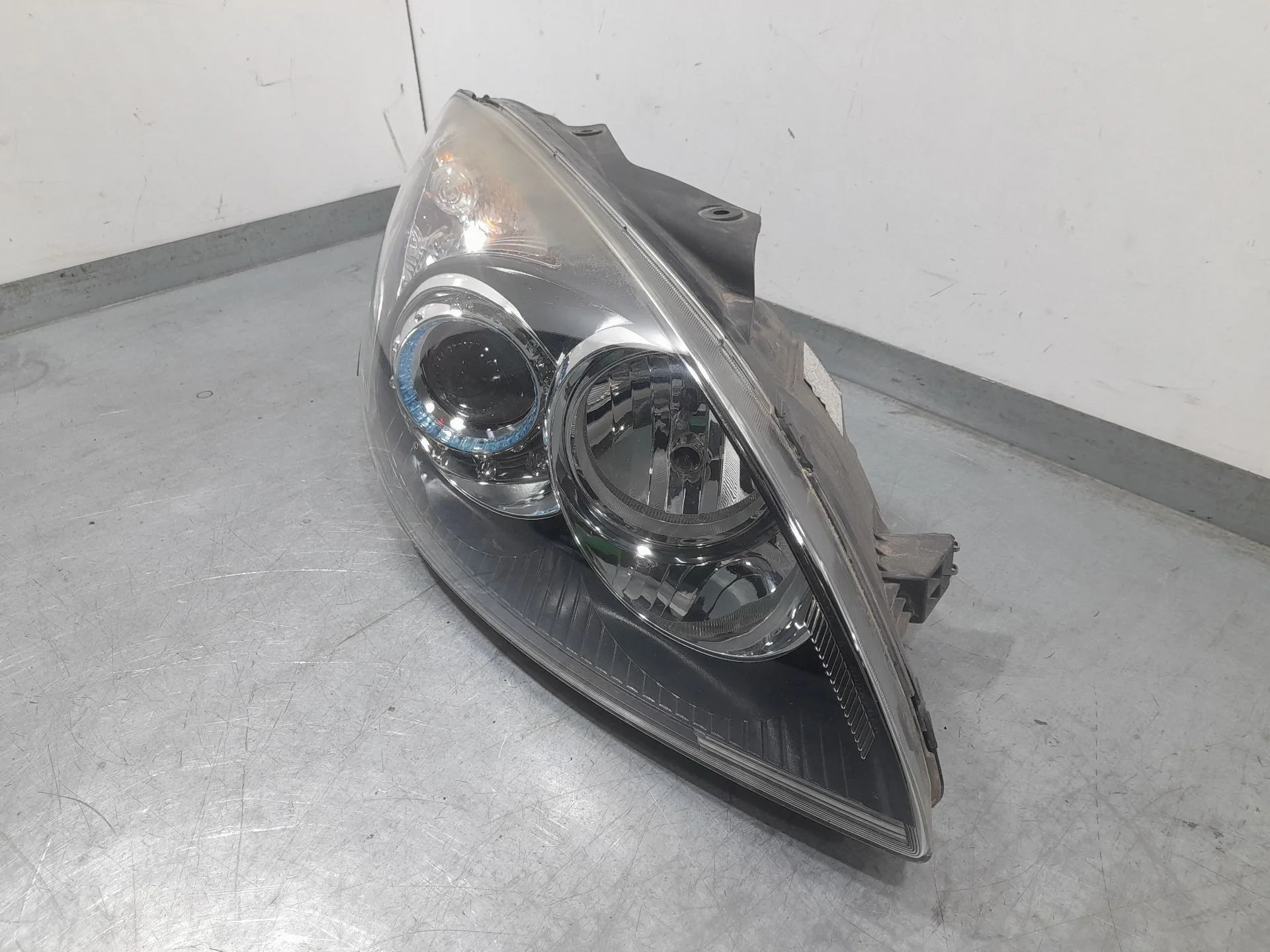 Faro Derecho para Hyundai I30 (Fd)